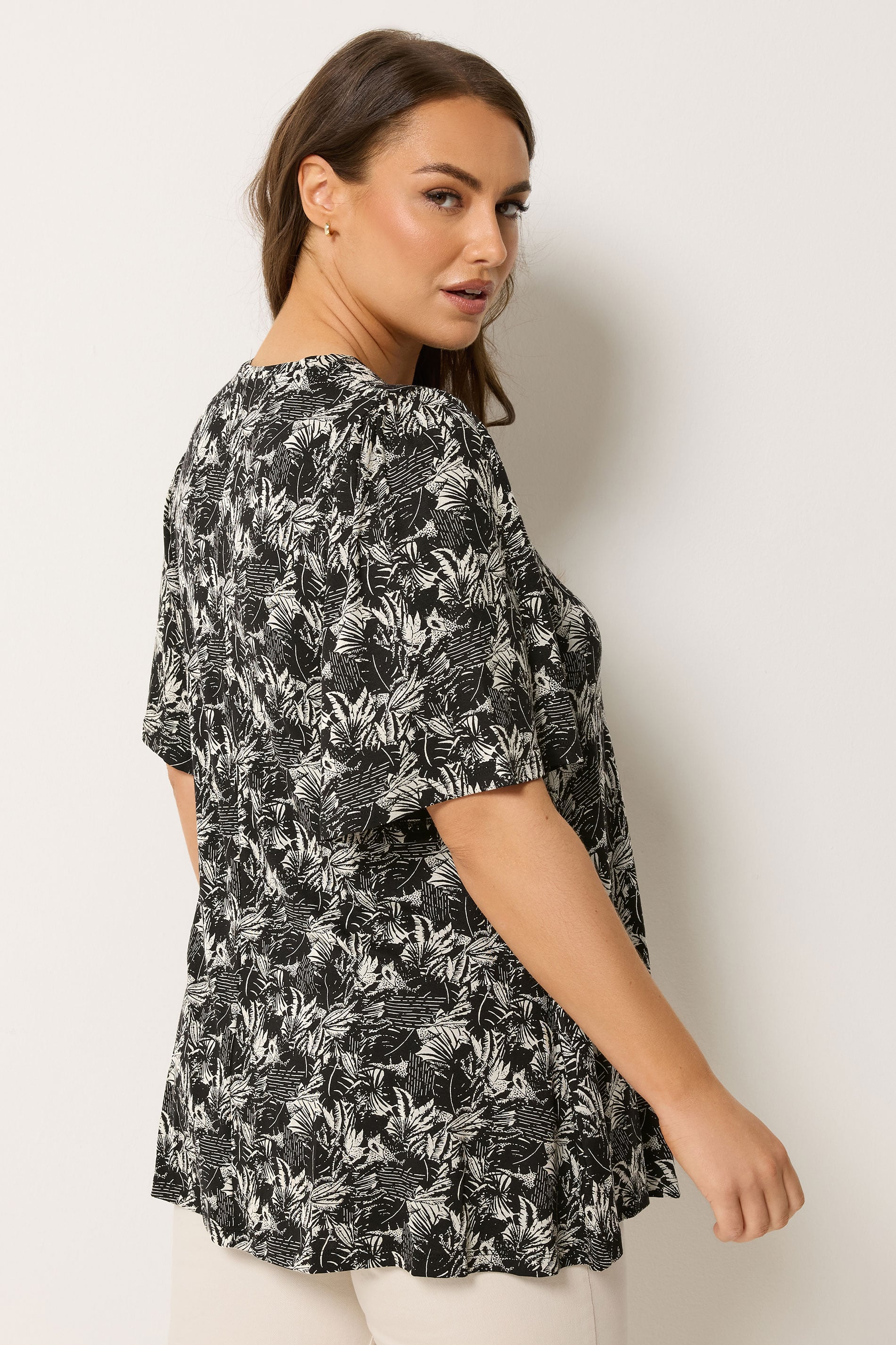 YOURS Plus Size  Black Palm Leaf Pleat Front Top | Yours Clothing 2