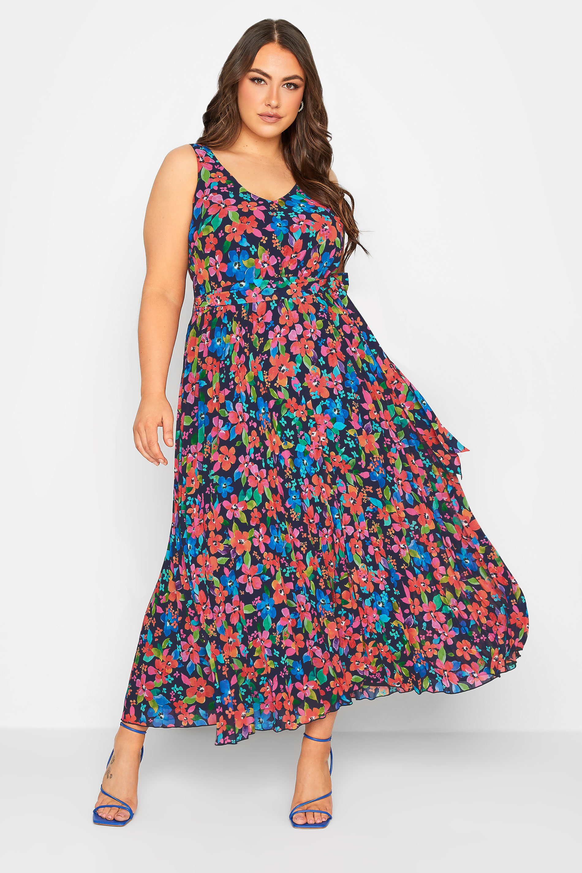 YOURS LONDON Plus Size Curve Blue Floral Pleated Maxi Dress | Yours Clothing  2