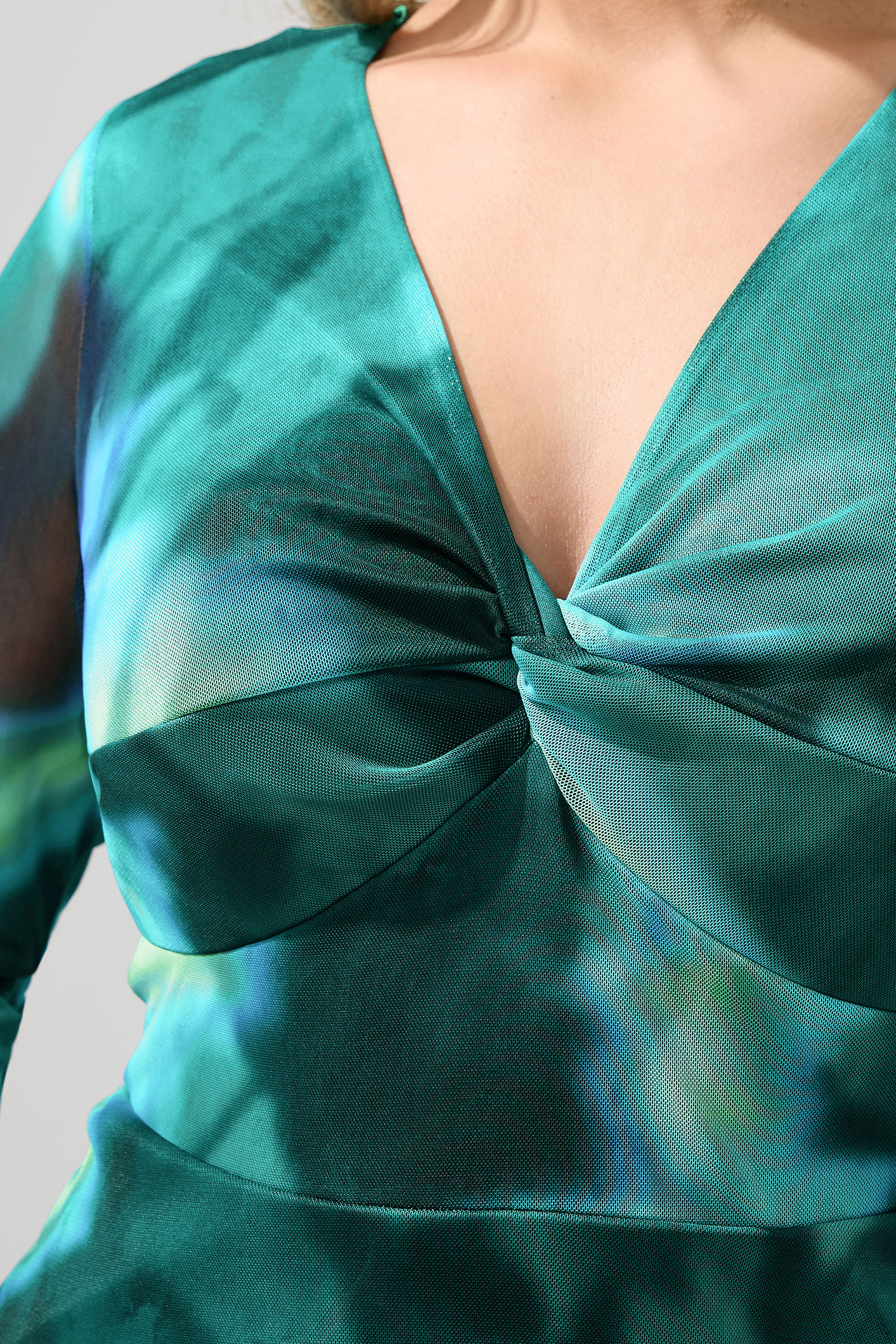 YOURS LONDON Plus Size Green Abstract Knot Front Dress | Yours Clothing 4