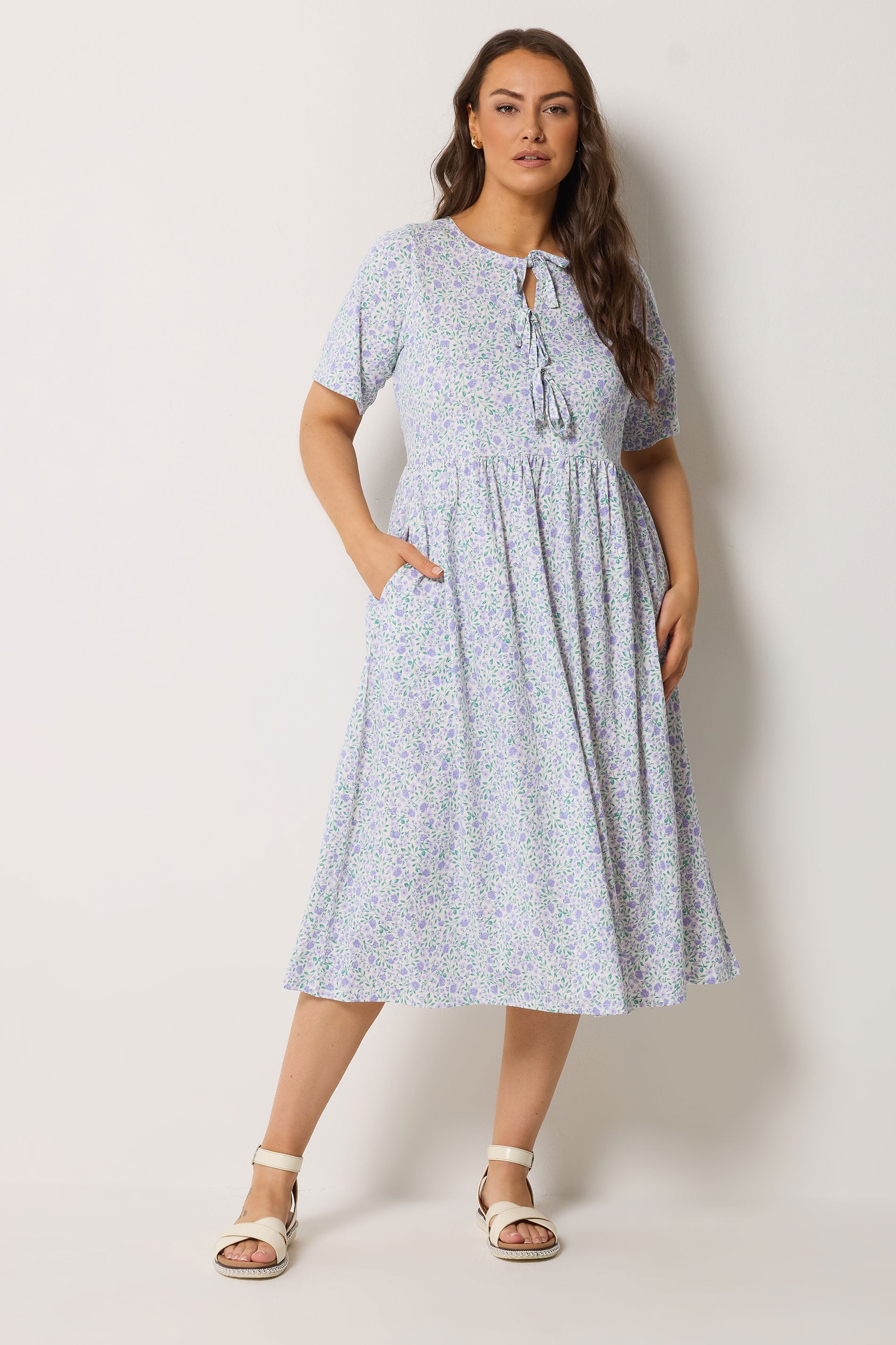 YOURS Plus Size Ivory White Ditsy Throw On Dress | Yours Clothing 1