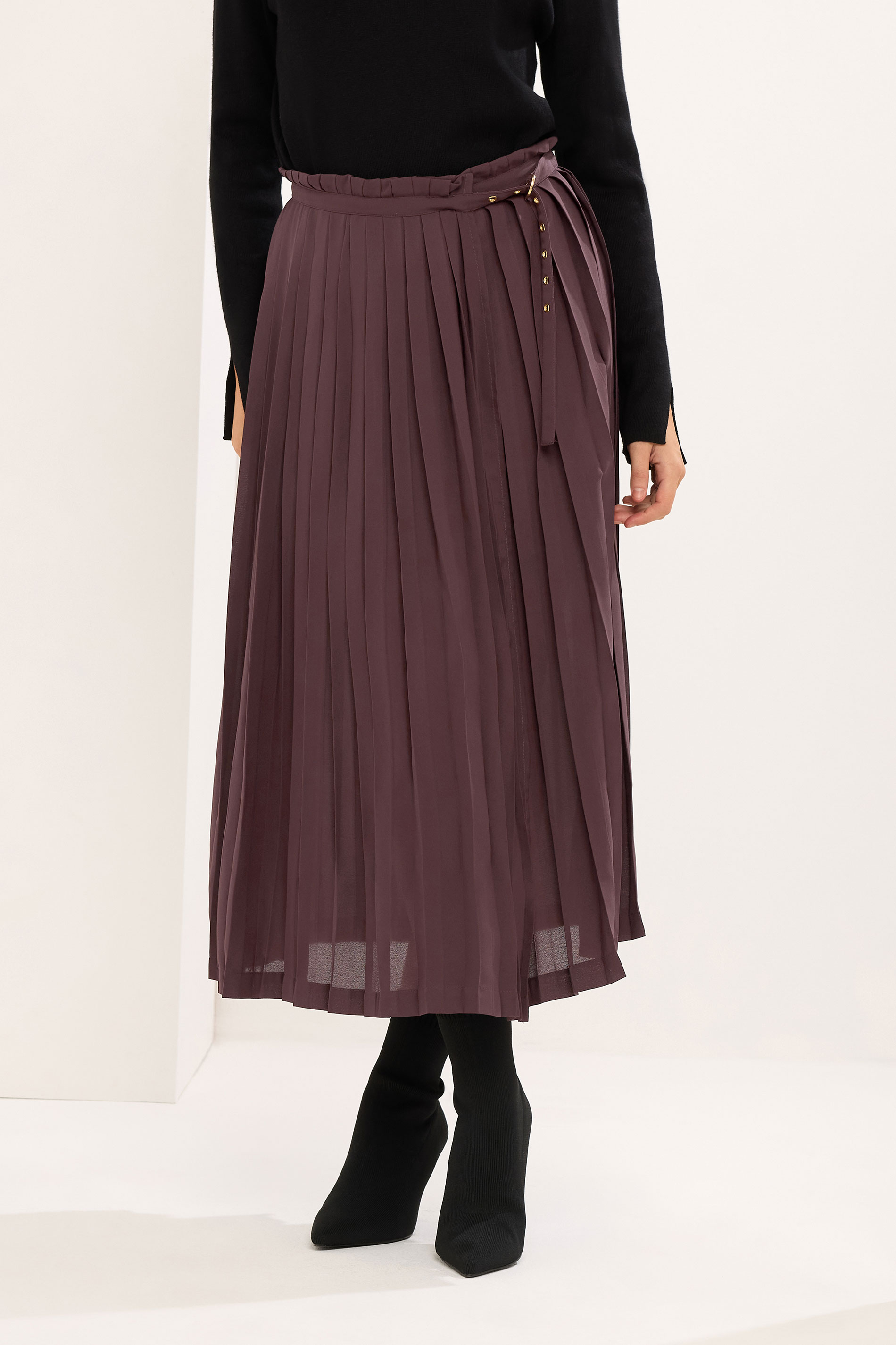 STAR Chocolate Brown Pleated Belt Buckle Maxi Skirt | StarByJM 1