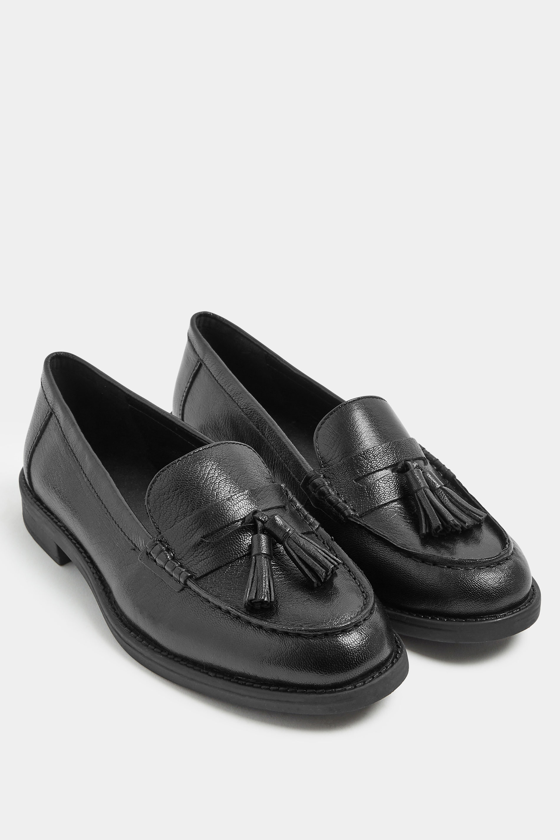 Black Tassle Loafers In Wide E Fit | Yours Clothing 3