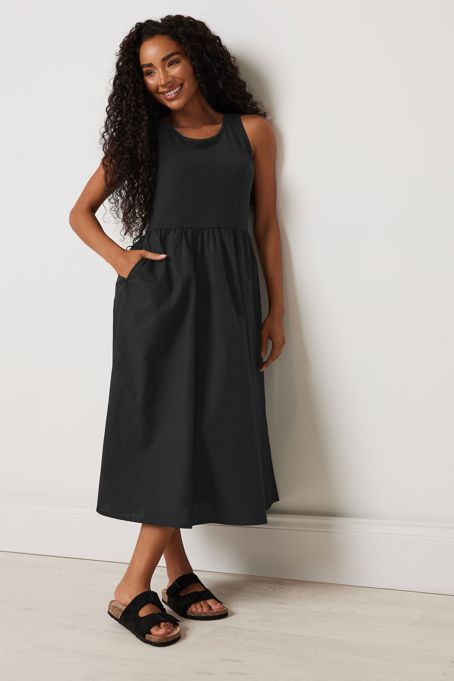 https://cdn.yoursclothing.com/Images/ProductImages/70d11537-888a-40_520714_A.jpg