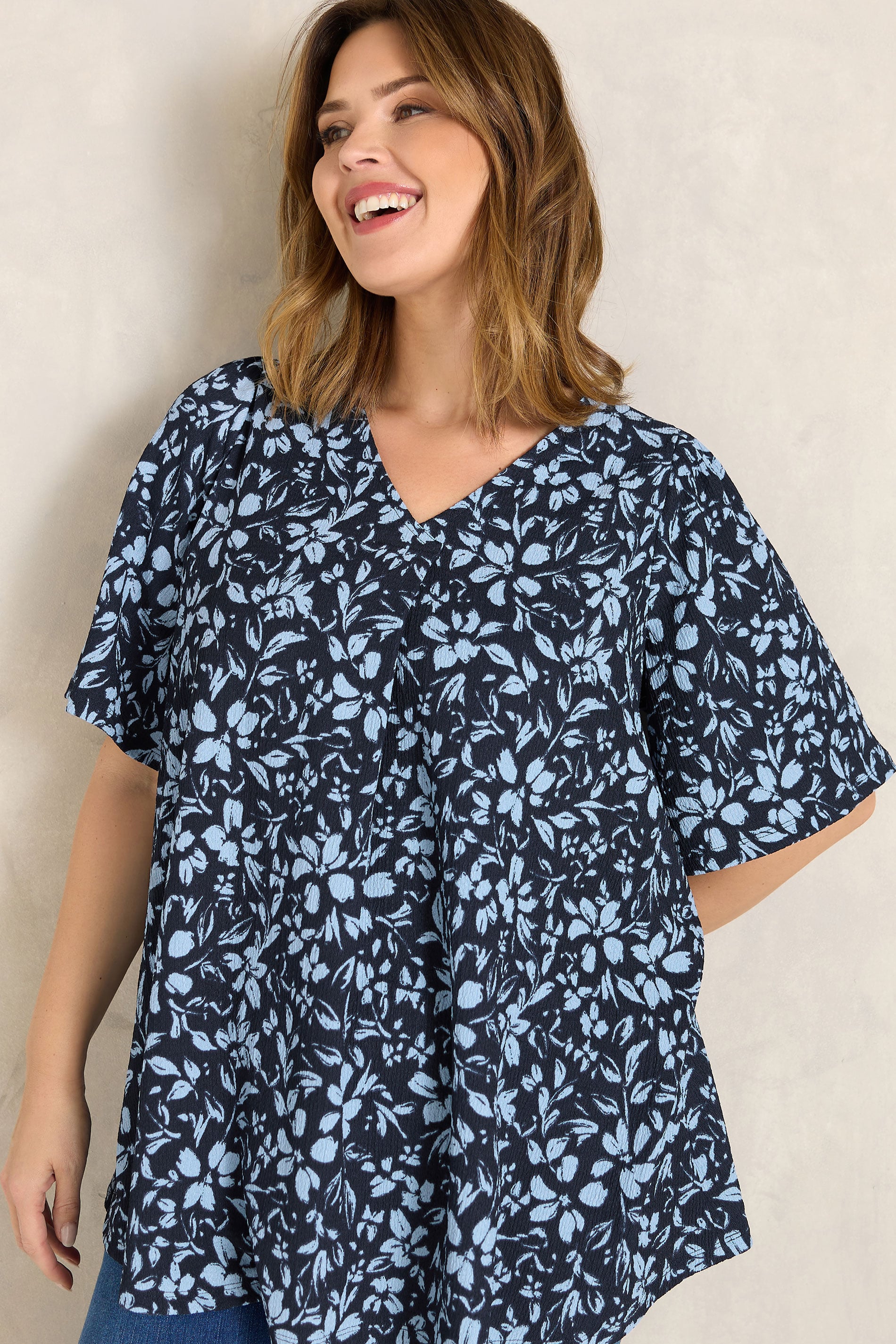 EVANS Plus Size Blue Floral Print Pleat Front Top | Evans 3