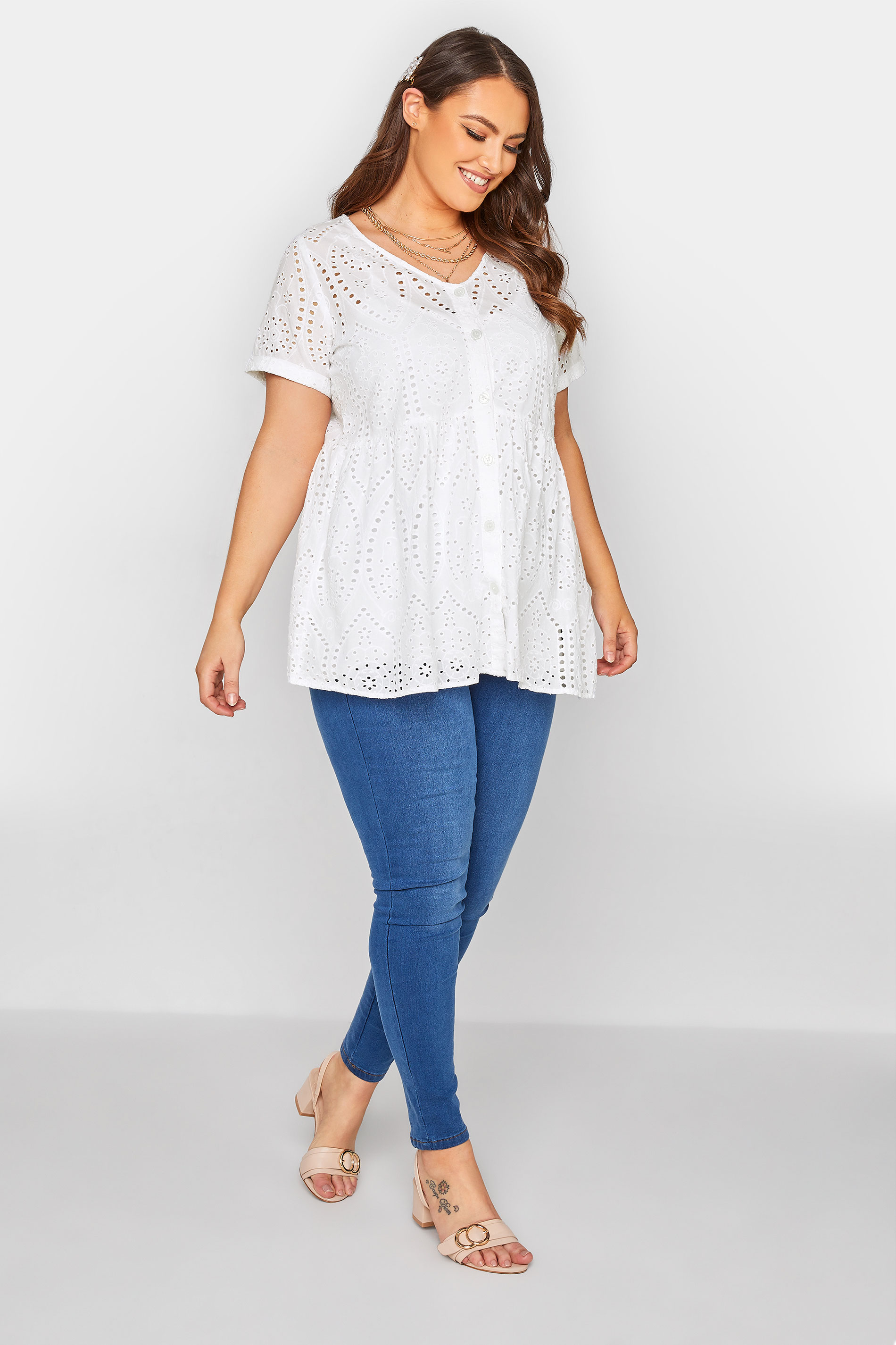 Grande taille  Tops Grande taille  Tops dentelle | Top Blanc Brodé Smocké Manches Courtes - EE98353