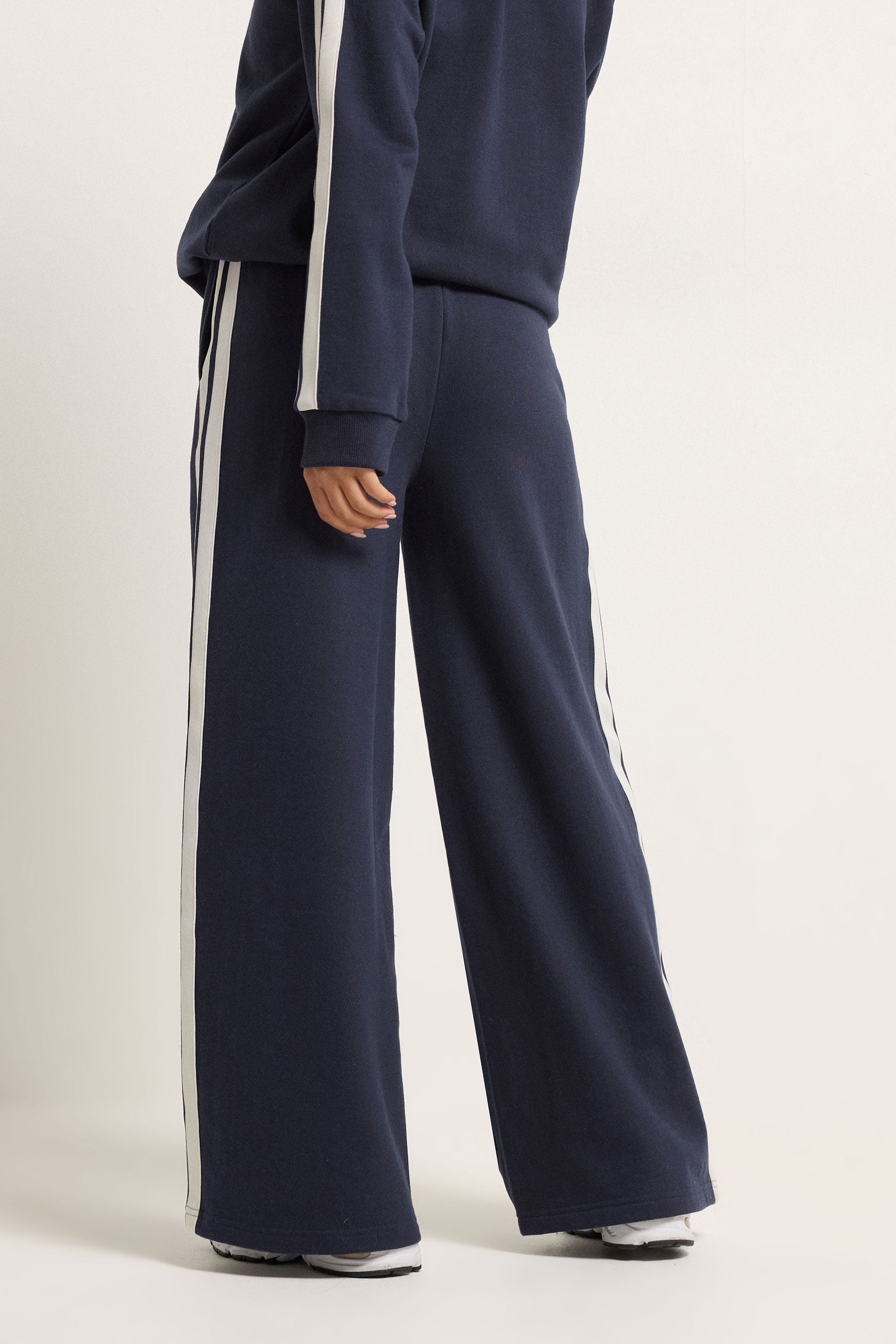 PixieGirl Petite Women's Set Navy Blue Stripe Cotton Sweatshirt & Wide Leg Joggers | PixieGirl 7