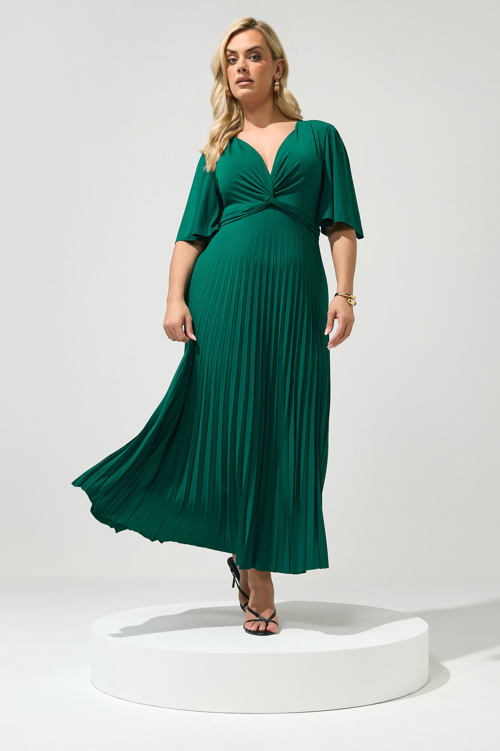 YOURS LONDON Plus Size Emerald Green Knot Pleated Maxi Dress | Yours Clothing 1