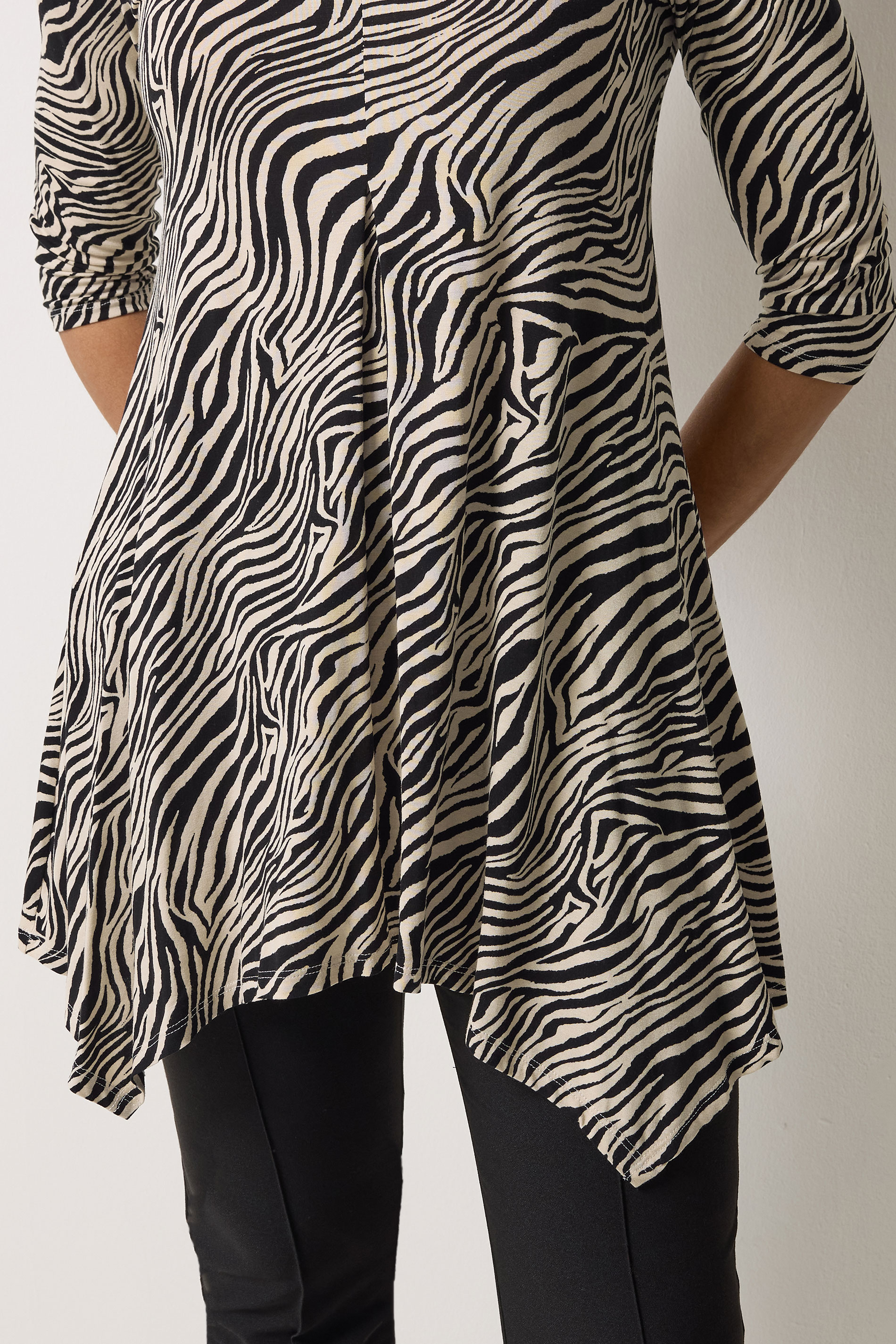 M&Co Black Zebra Print Hanky Hem Top | M&Co 4