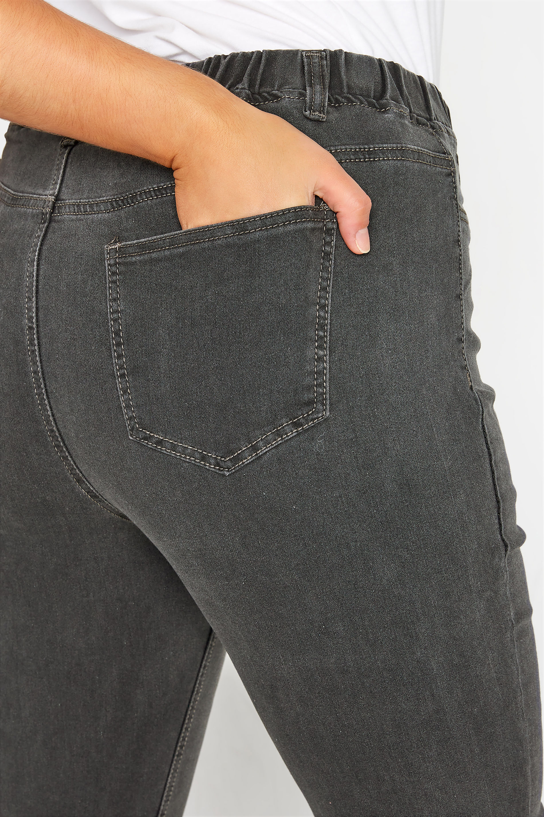Bershka Jeggings & Skinny & Slim discount 95% WOMEN FASHION Jeans Print Green 40                  EU 