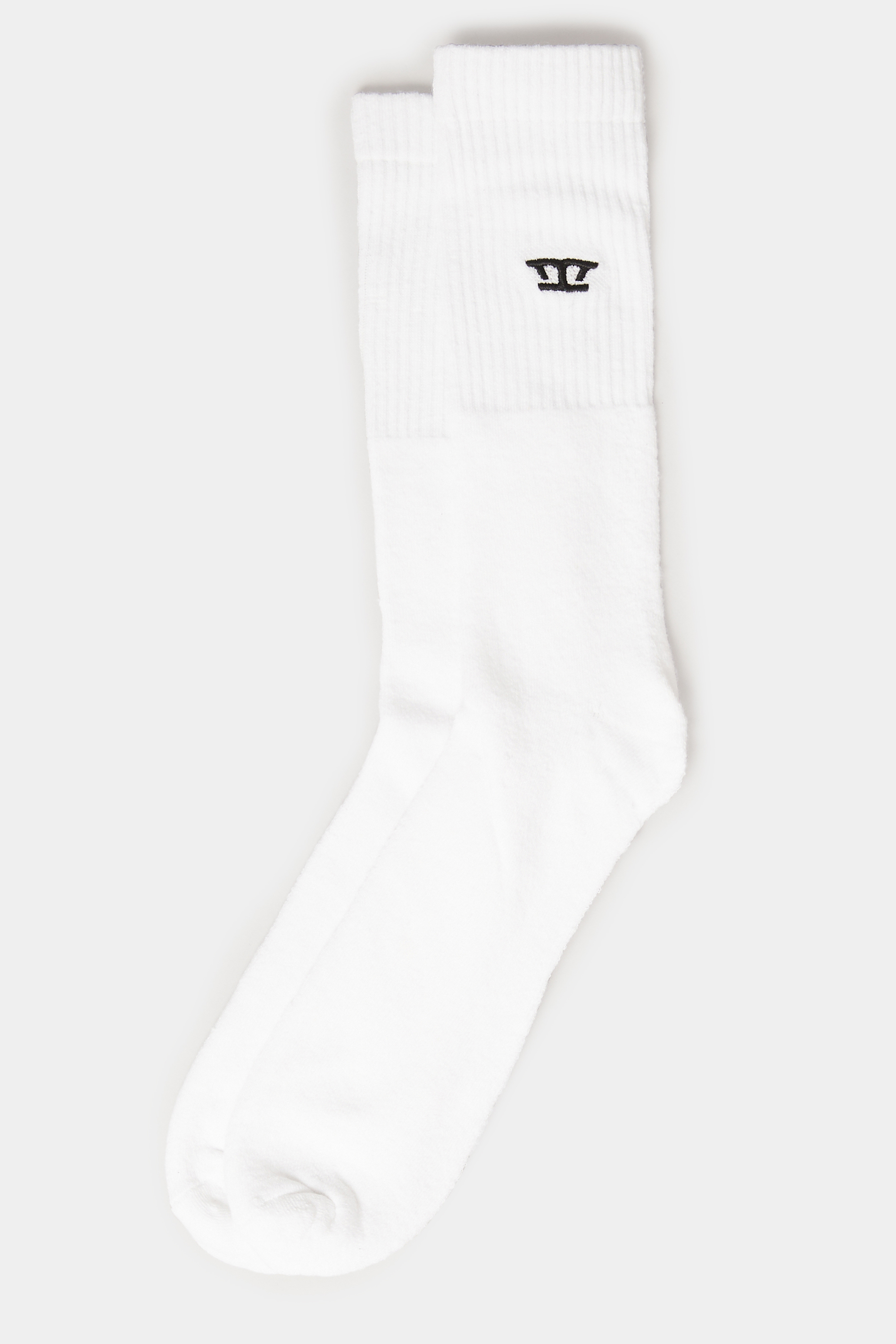 D555 2 PACK White Sports Socks | BadRhino 3