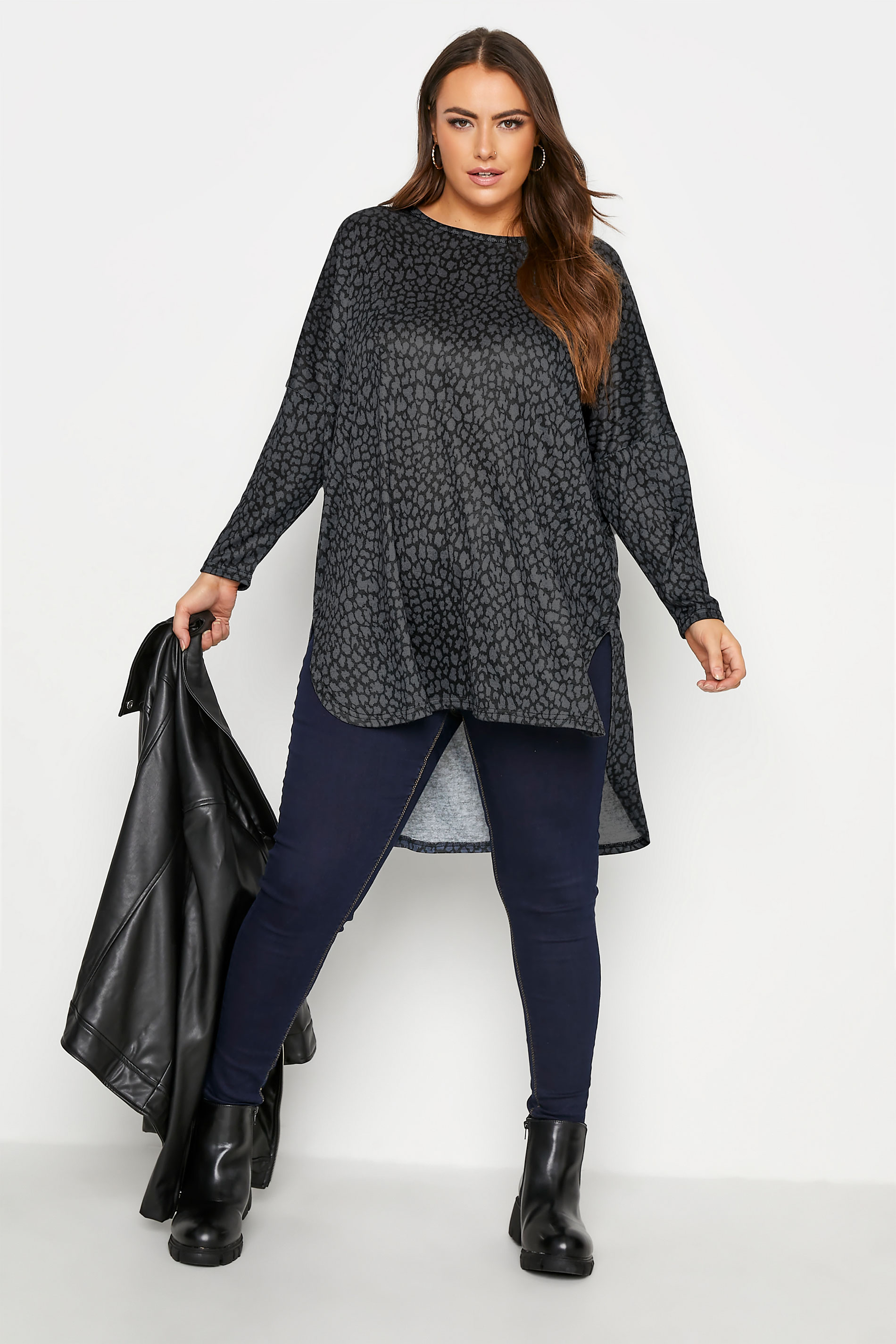 Grande taille  Tops Grande taille  Pulls & Tops en Maille | Pull Gris Animal en Maille Ourlet Très Plongeant - UH26282
