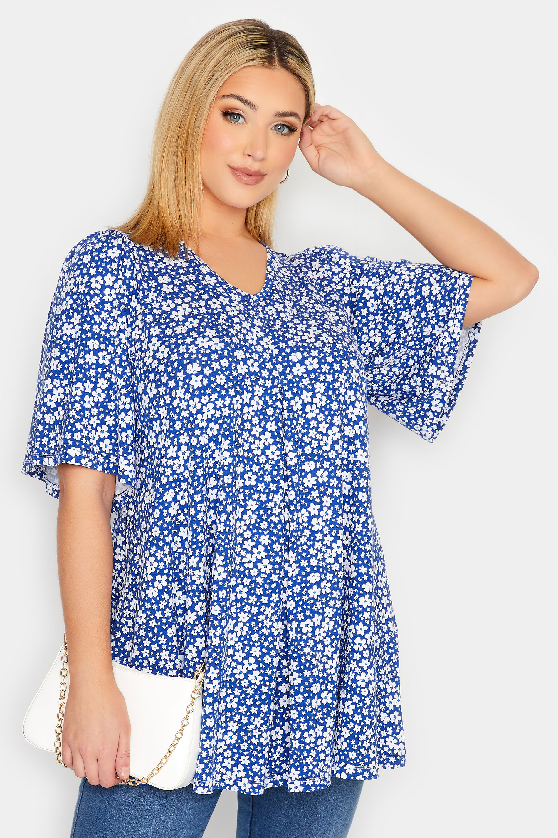 YOURS Plus Size Blue Floral Pleat Angel Sleeve Swing Top | Yours Clothing 1