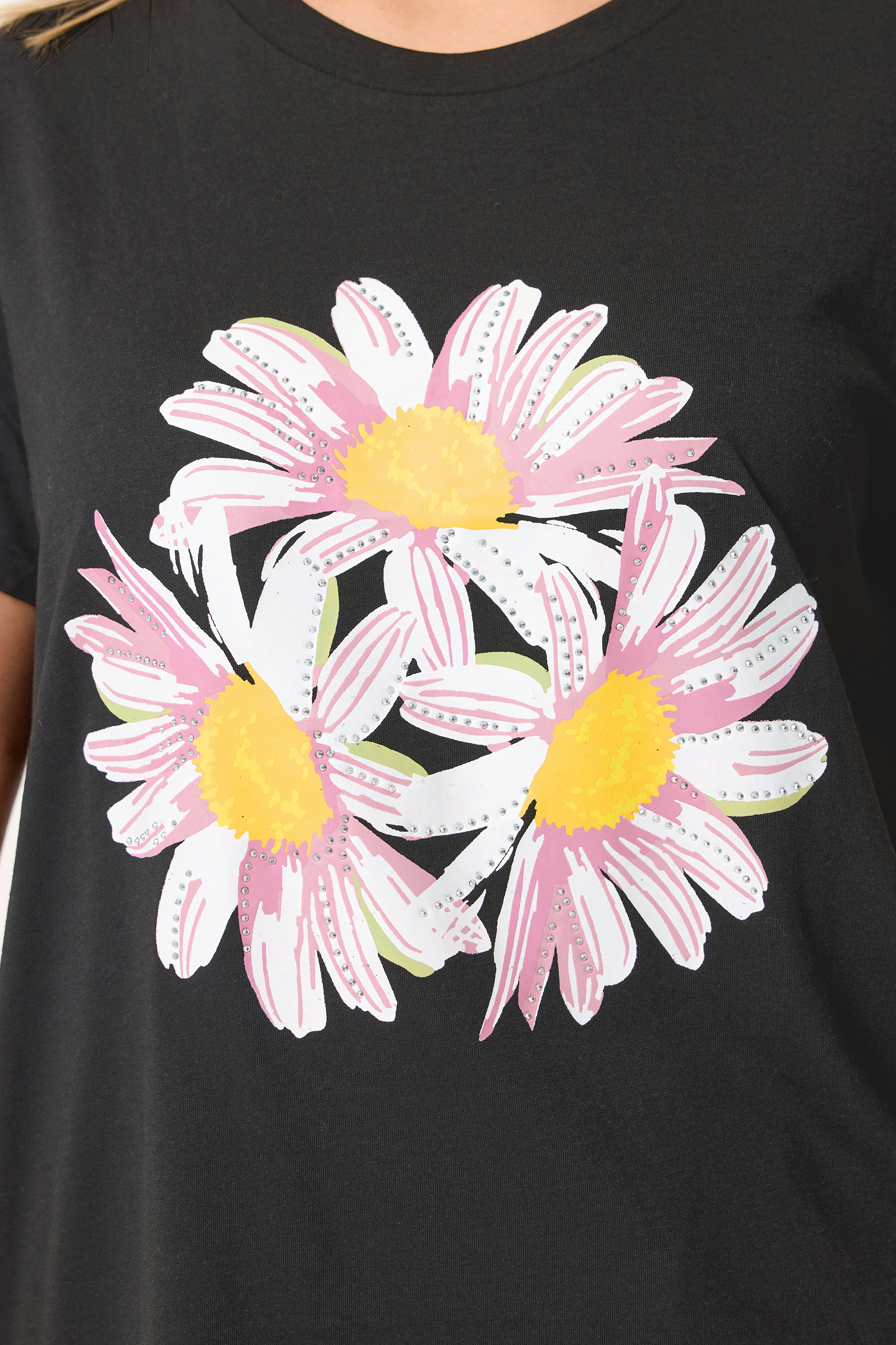 Yours Plus Size Black Daisy Studded Embellished T-Shirt | Yours Clothing 4