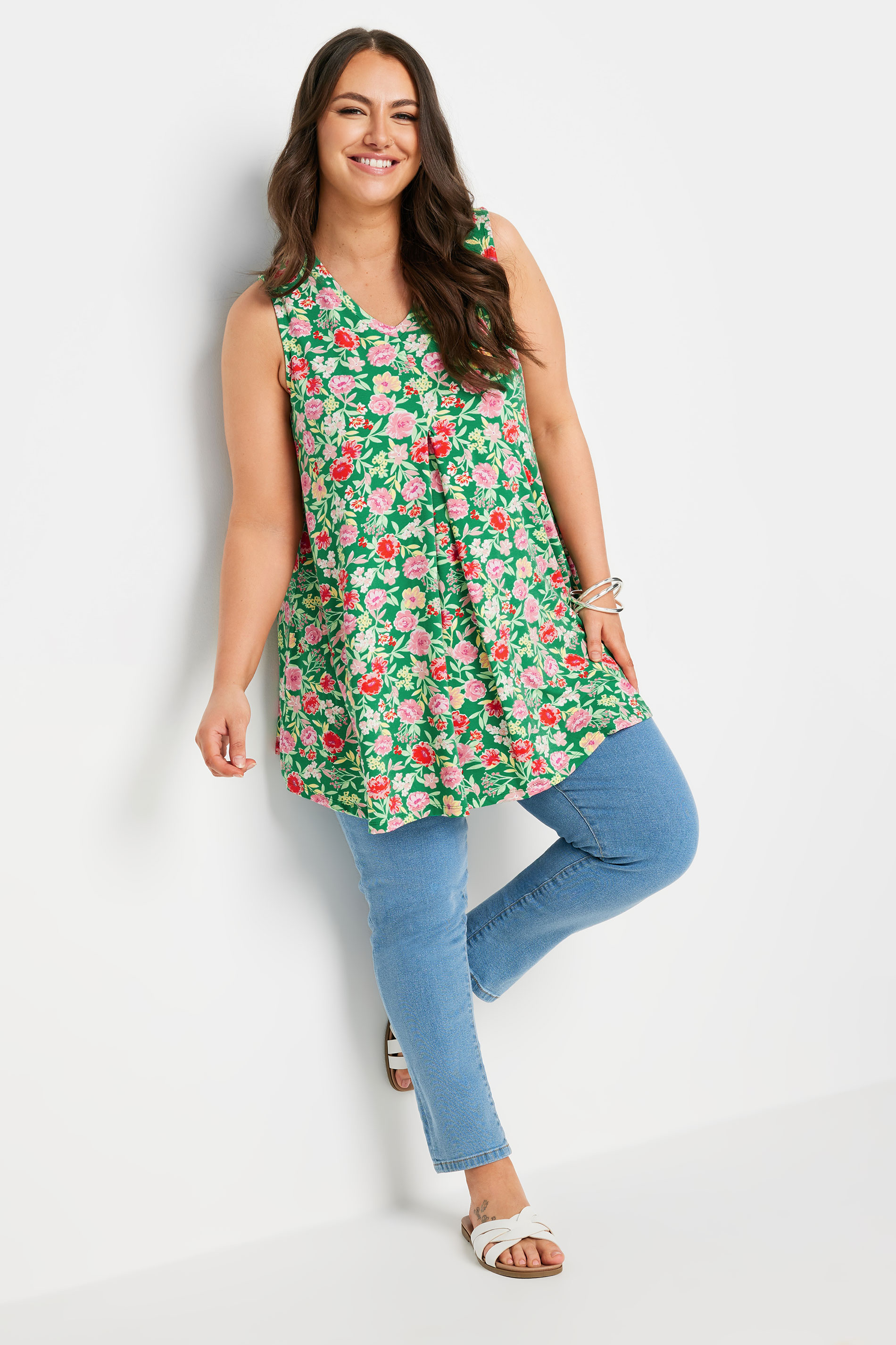 YOURS Plus Size Green Floral Print Swing Vest Top | Yours Clothing 2