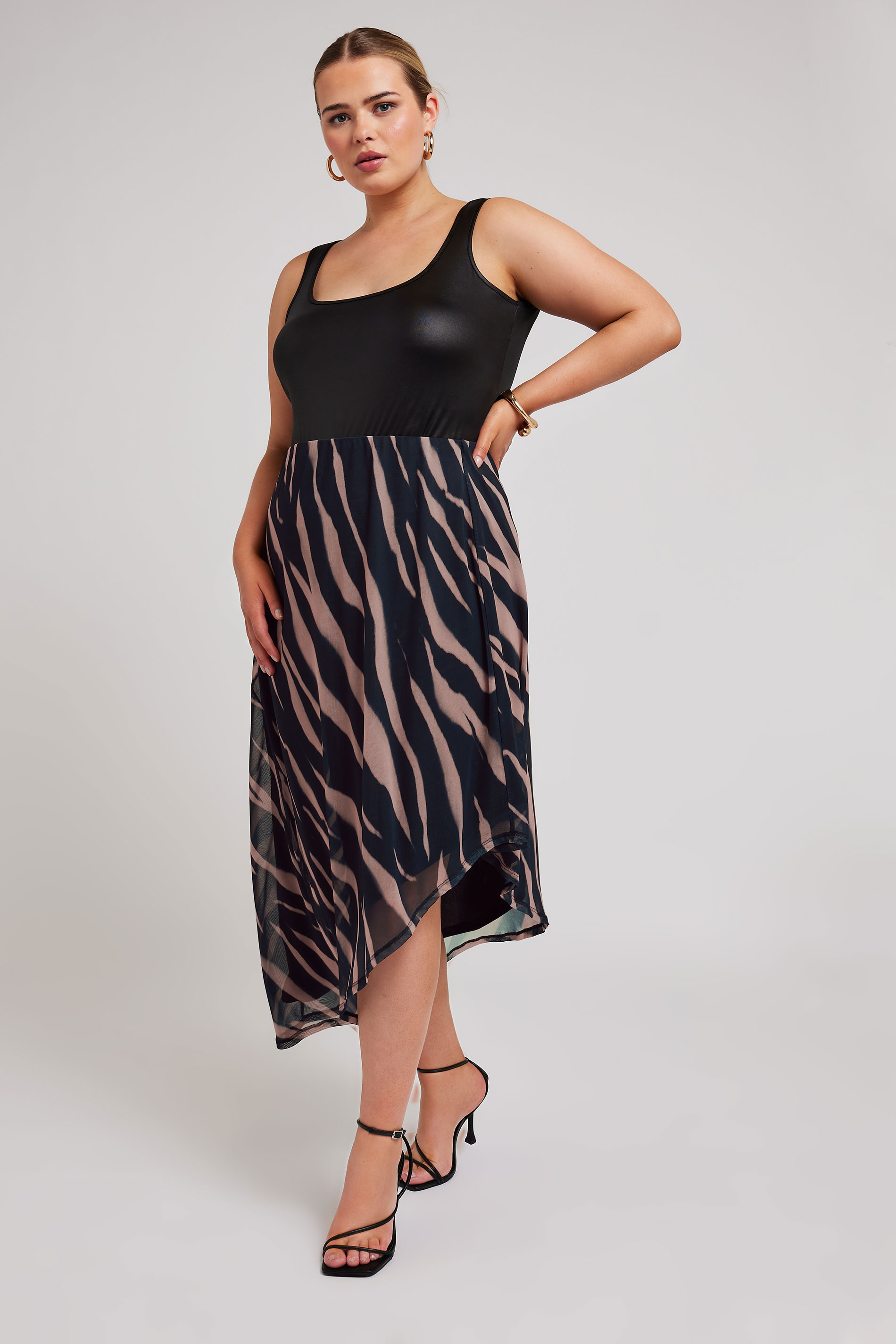 YOURS LONDON Plus Size Black Zebra Print Asymmetric Mesh Skirt | Yours Clothing 2