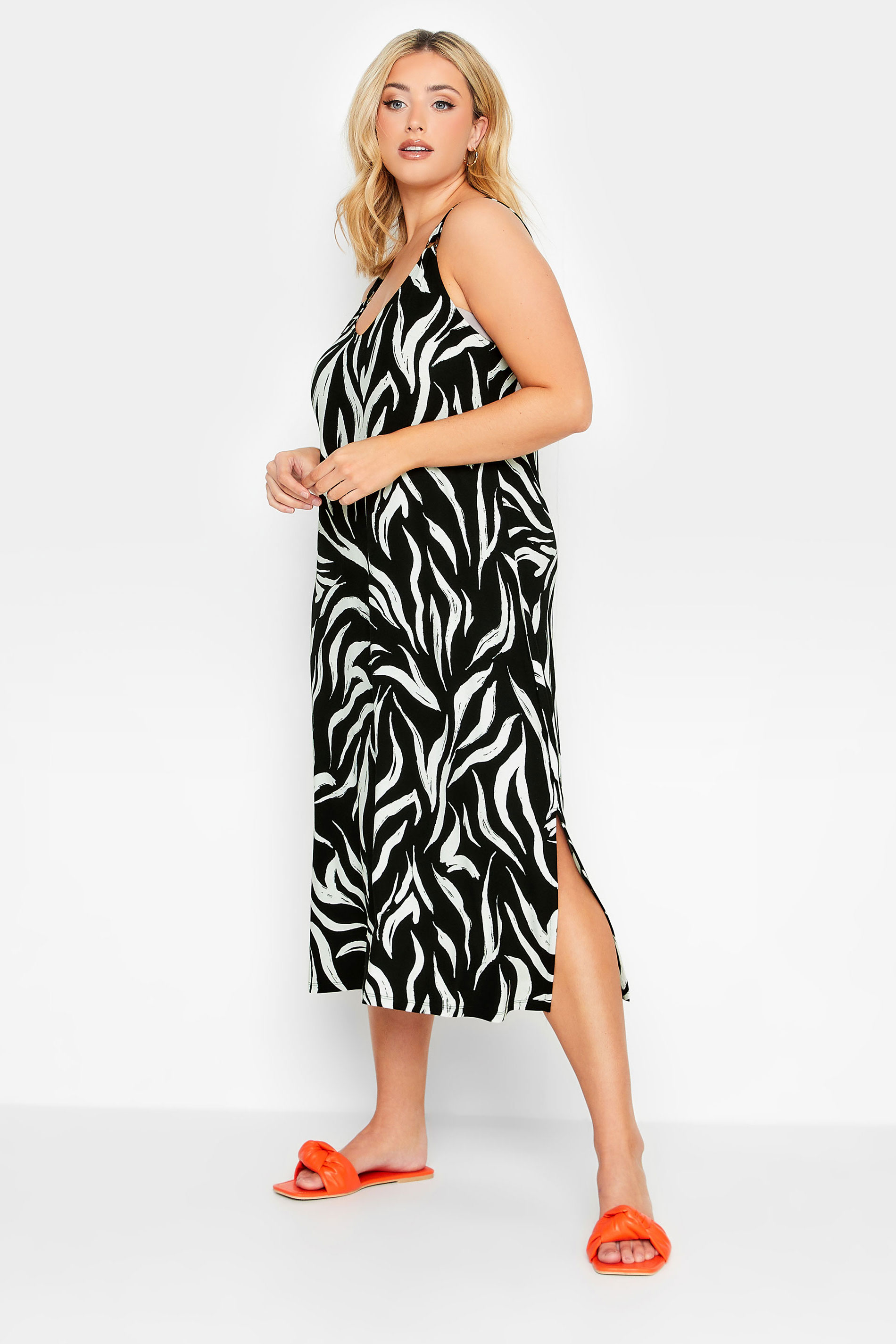 YOURS Plus Size Black Animal Print Beach Dress | Yours Clothing 1