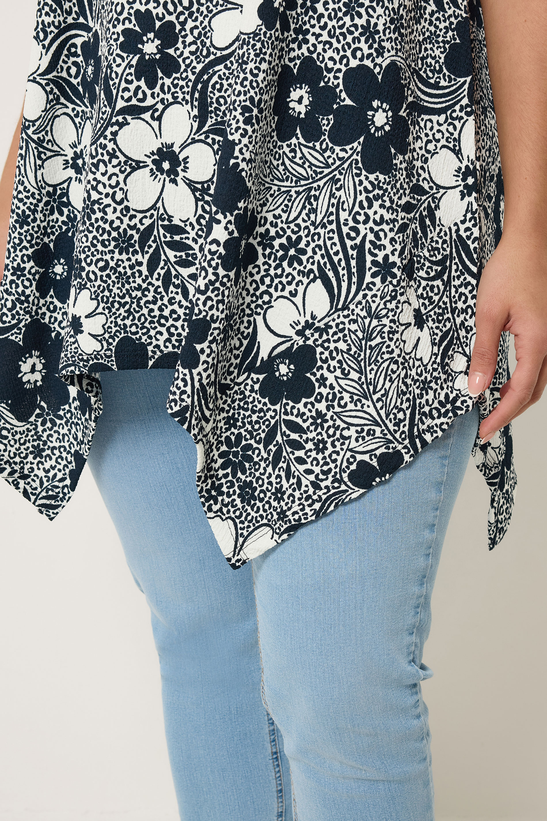 YOURS Plus Size Black Floral Hanky Hem Top | Yours Clothing 4