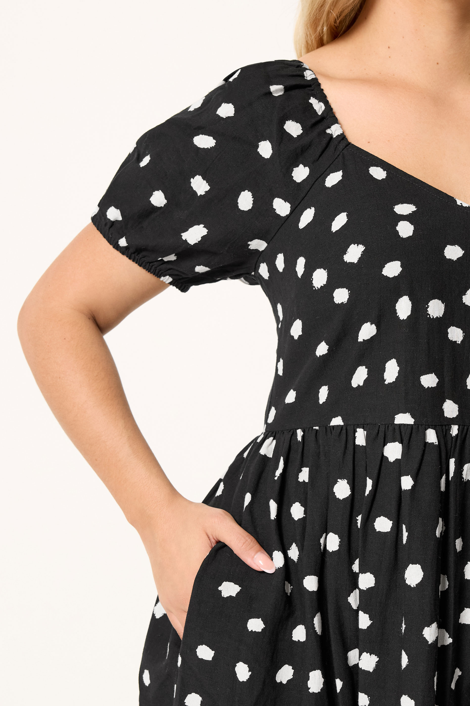 YOURS Plus Size Black Polka Dot Puff Sleeve Linen Dress | Yours Clothing 4