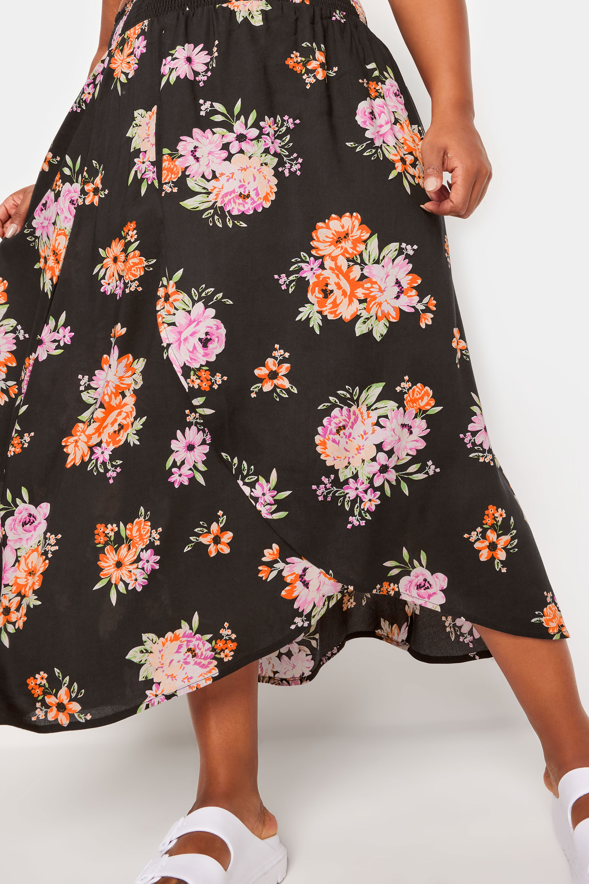 YOURS Plus Size Black Floral Print Tulip Skirt | Yours Clothing 2