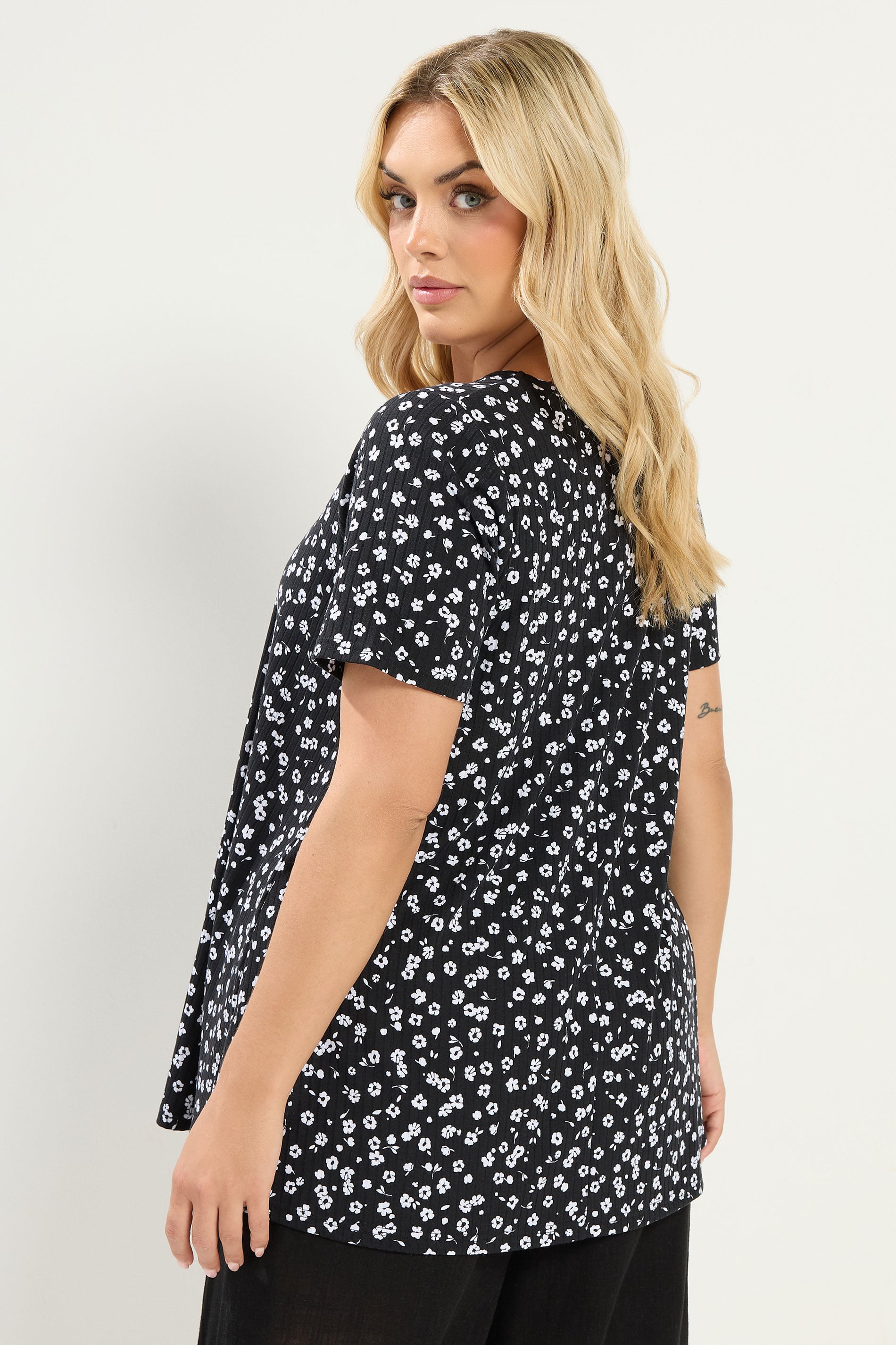 YOURS Plus Size Black & White Ditsy Floral Ribbed T-Shirt | Yours Clothing 2