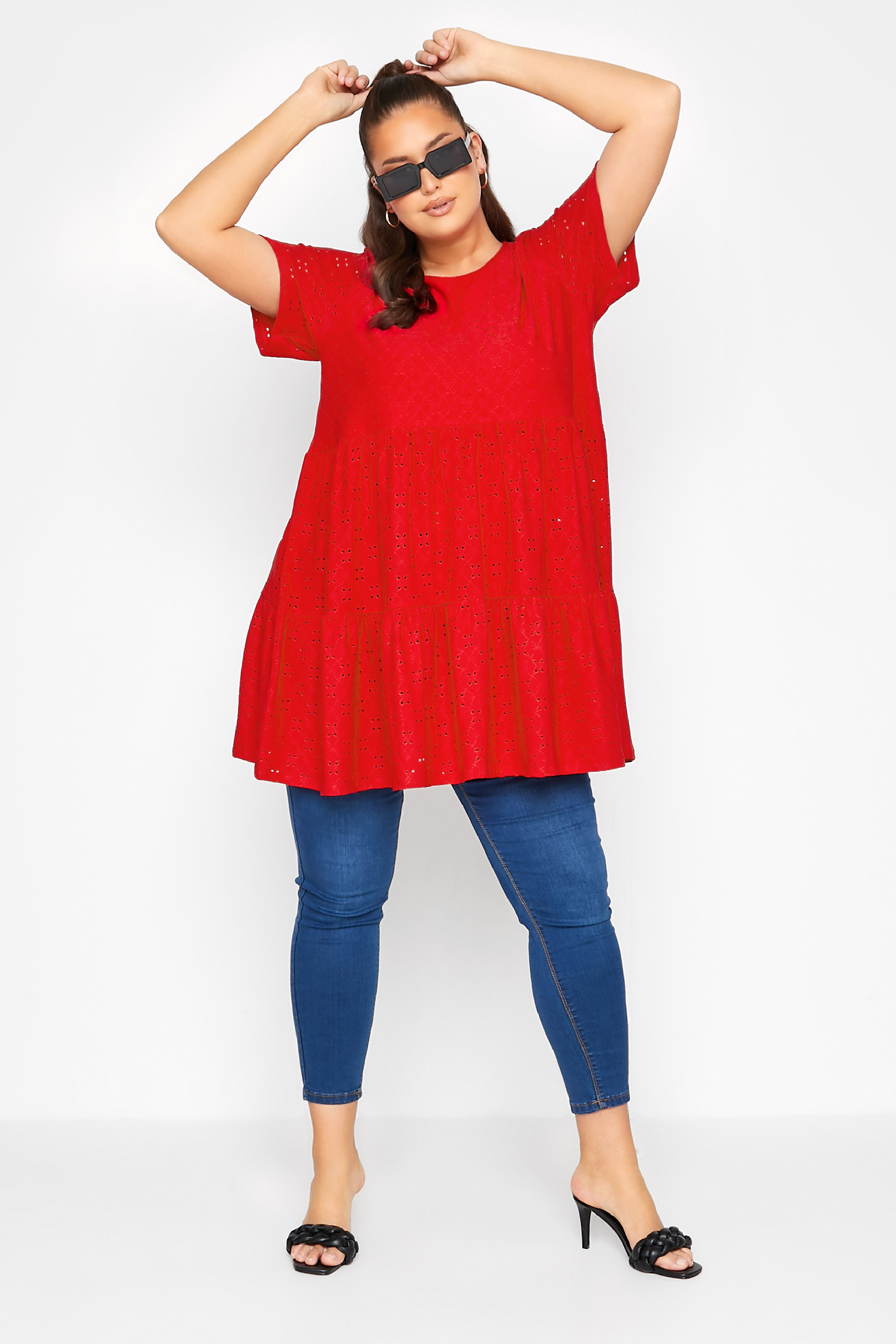 Grande taille  Tops Grande taille  Tops dÉté | LIMITED COLLECTION - Top Rouge Smocké Broderie Anglaise - SM78656