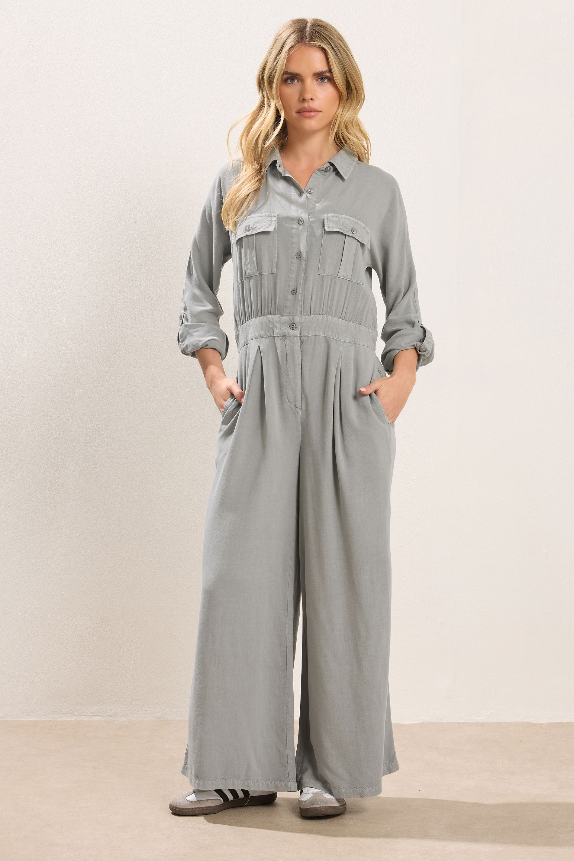 PixieGirl Petite Women's Light Grey Acid Wash Wide Leg Jumpsuit | PixieGirl 3
