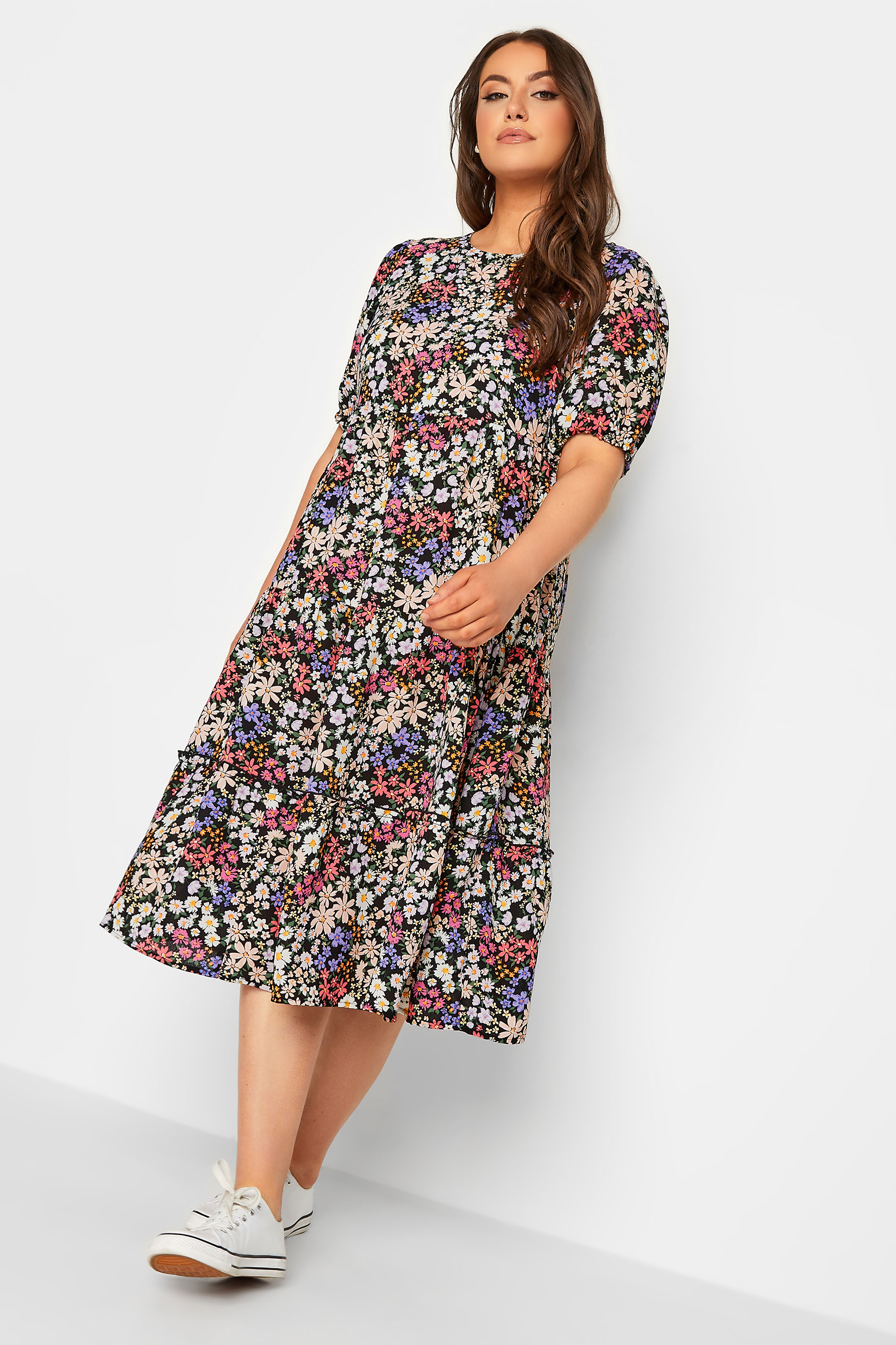 YOURS Curve Plus Size Black Floral Short Sleeve Midi Dress | Yours Clothing  2
