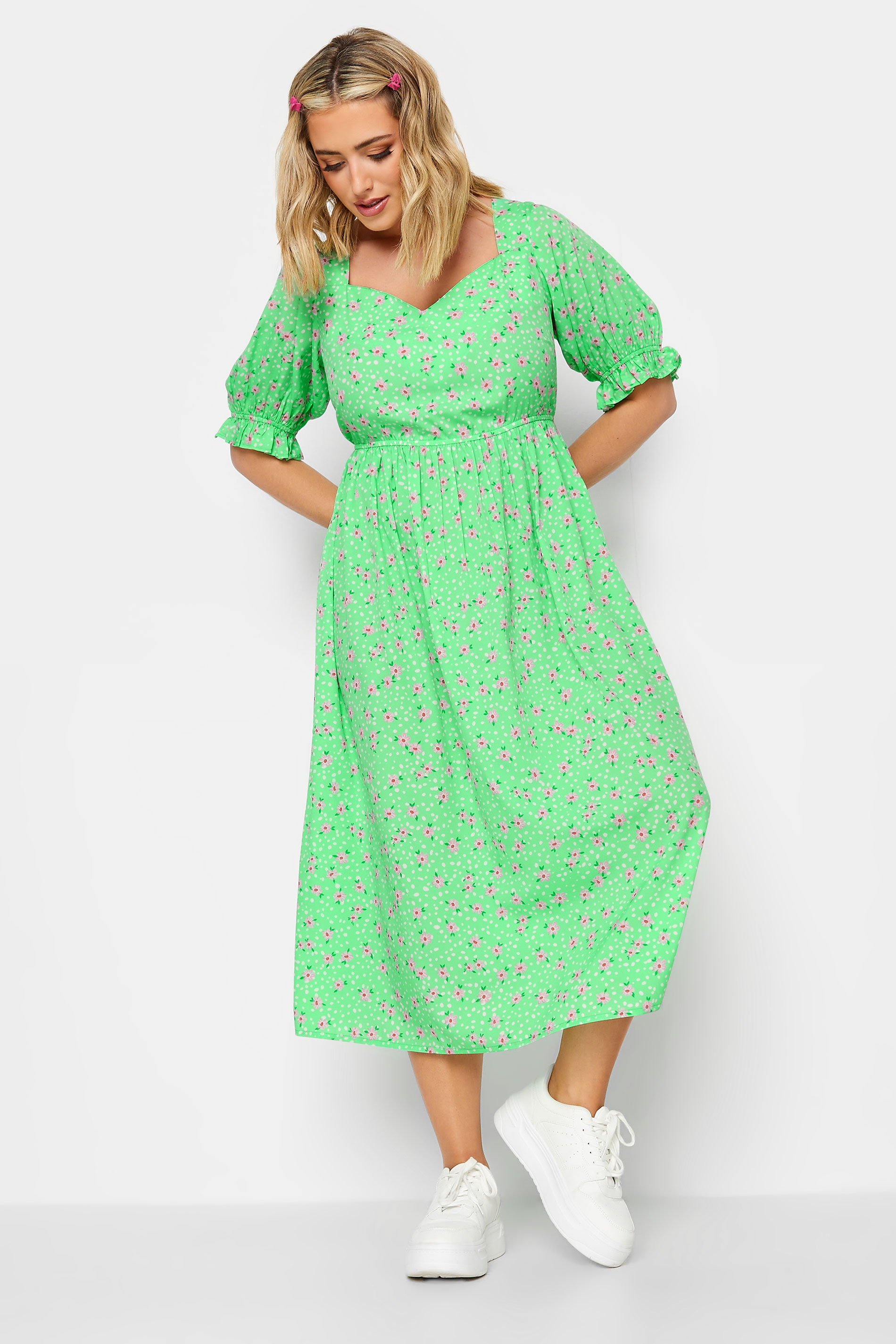 LIMITED COLLECTION Plus Size Green Floral Print Sweetheart Dress | Yours Clothing 1