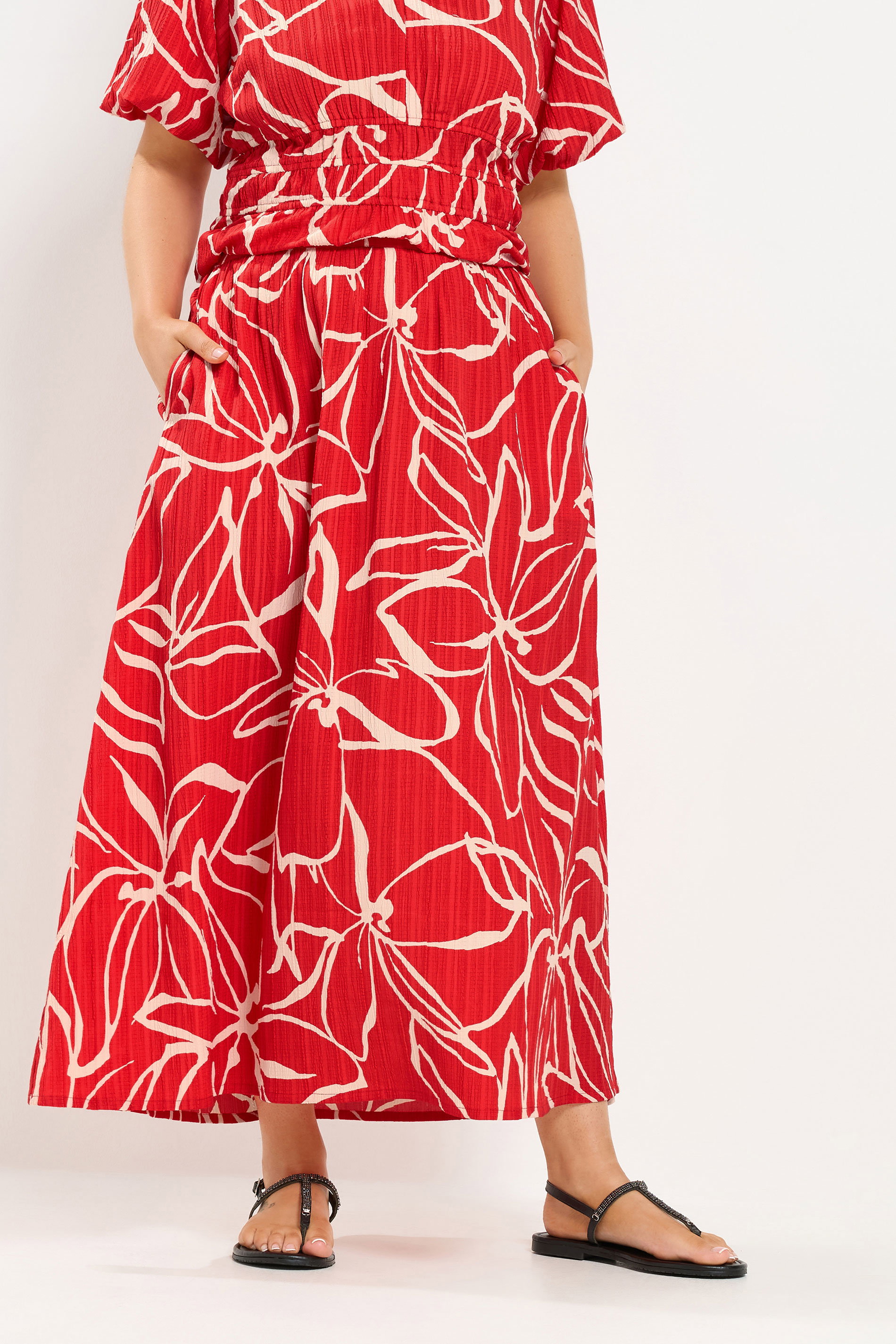 YOURS Plus Size Red Floral Print Skirt | Yours Clothing 3