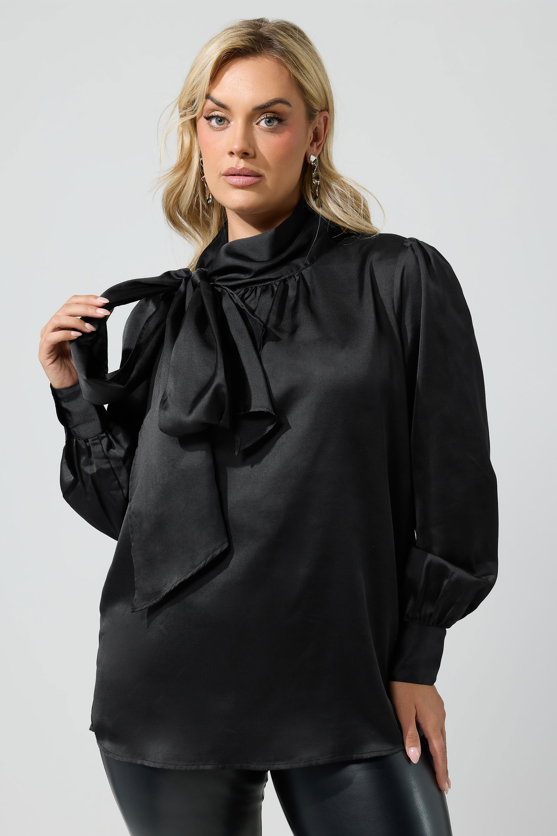 Yours London Zwarte Satijnen Blouse Met Strik Size 38