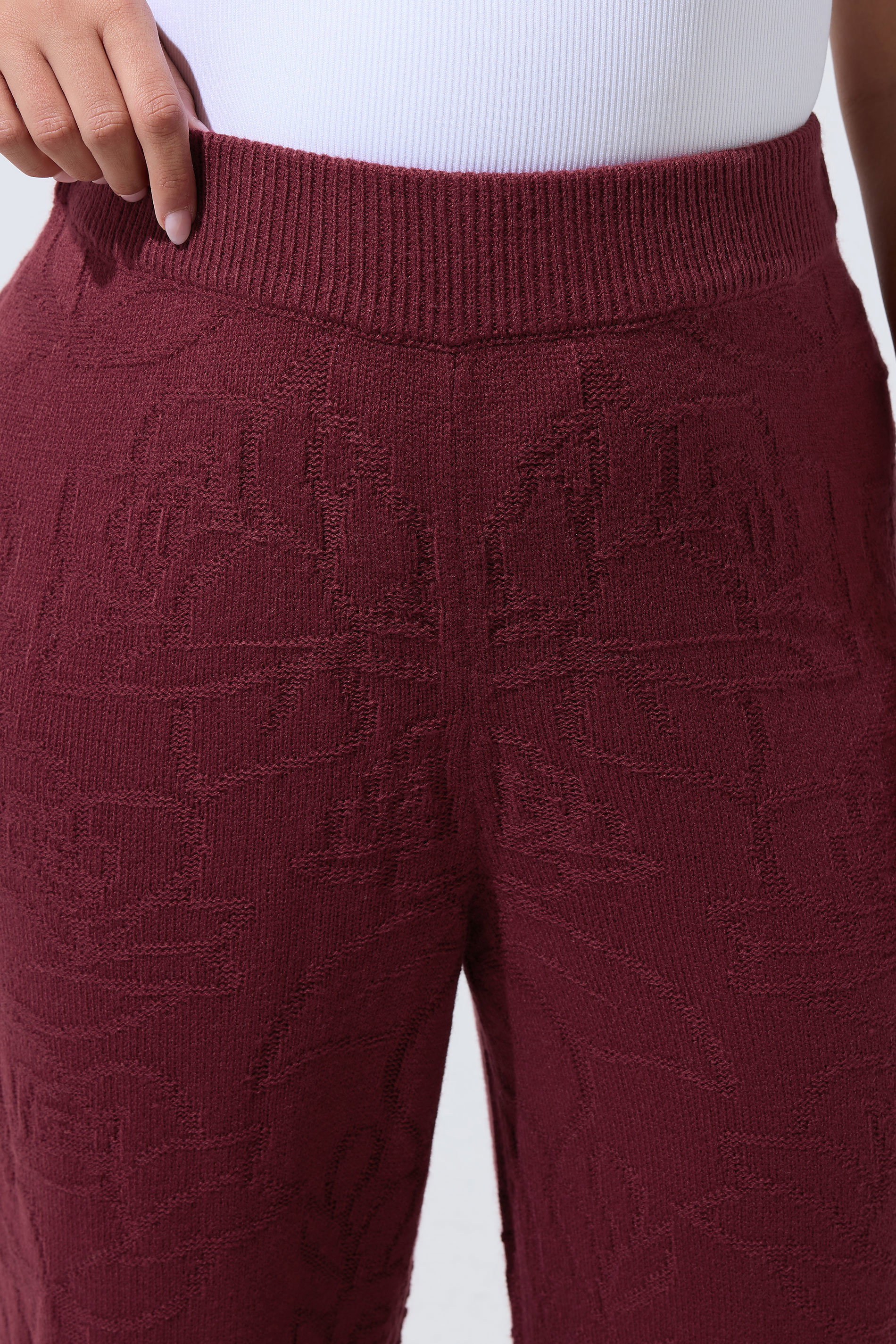 LIMITED COLLECTION Plus Size Red Rose Jacquard Trouser 4