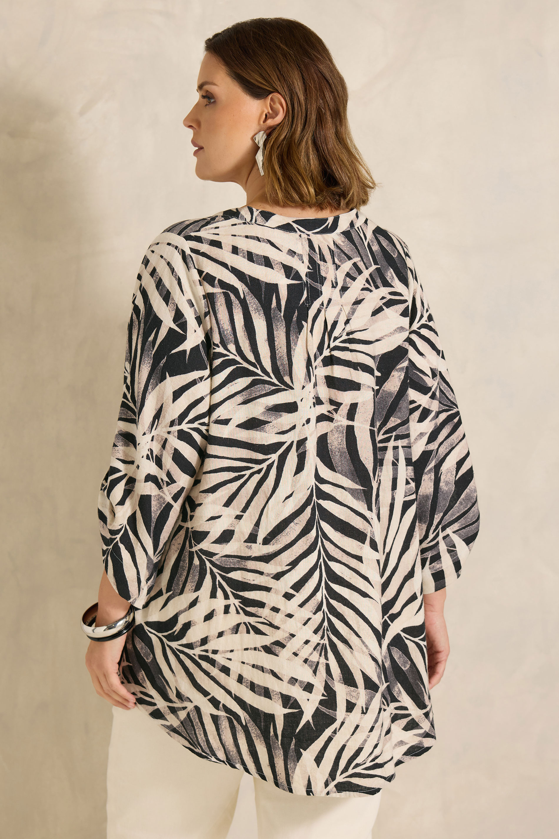 EVANS Plus Size Black Mono Palm Print Top | Evans 5