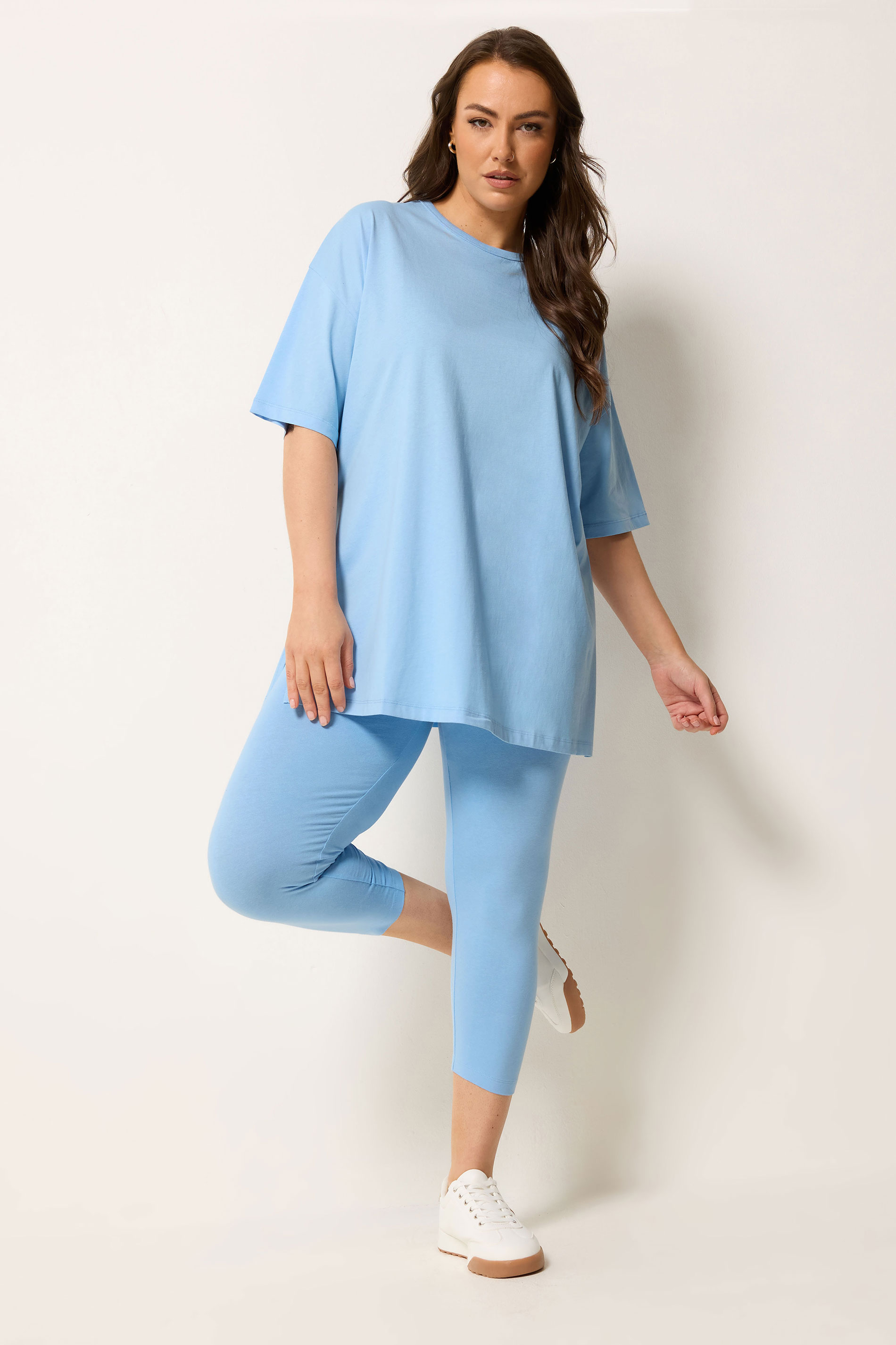 YOURS Plus Size Light Blue Crop Leggings | Yours Clothing 1