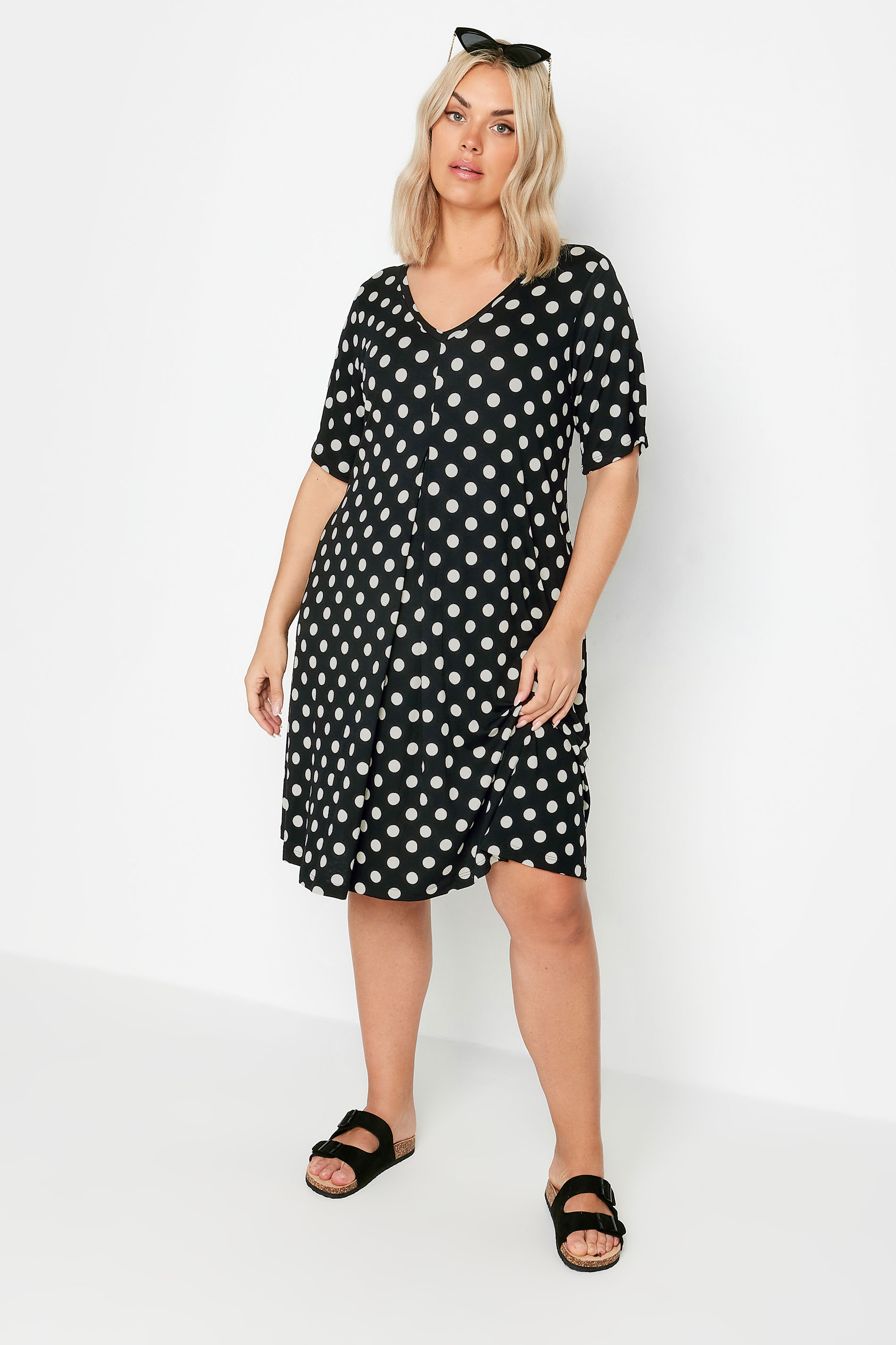 YOURS Plus Size Black Polka Dot Pleat Front Dress | Yours Clothing 2