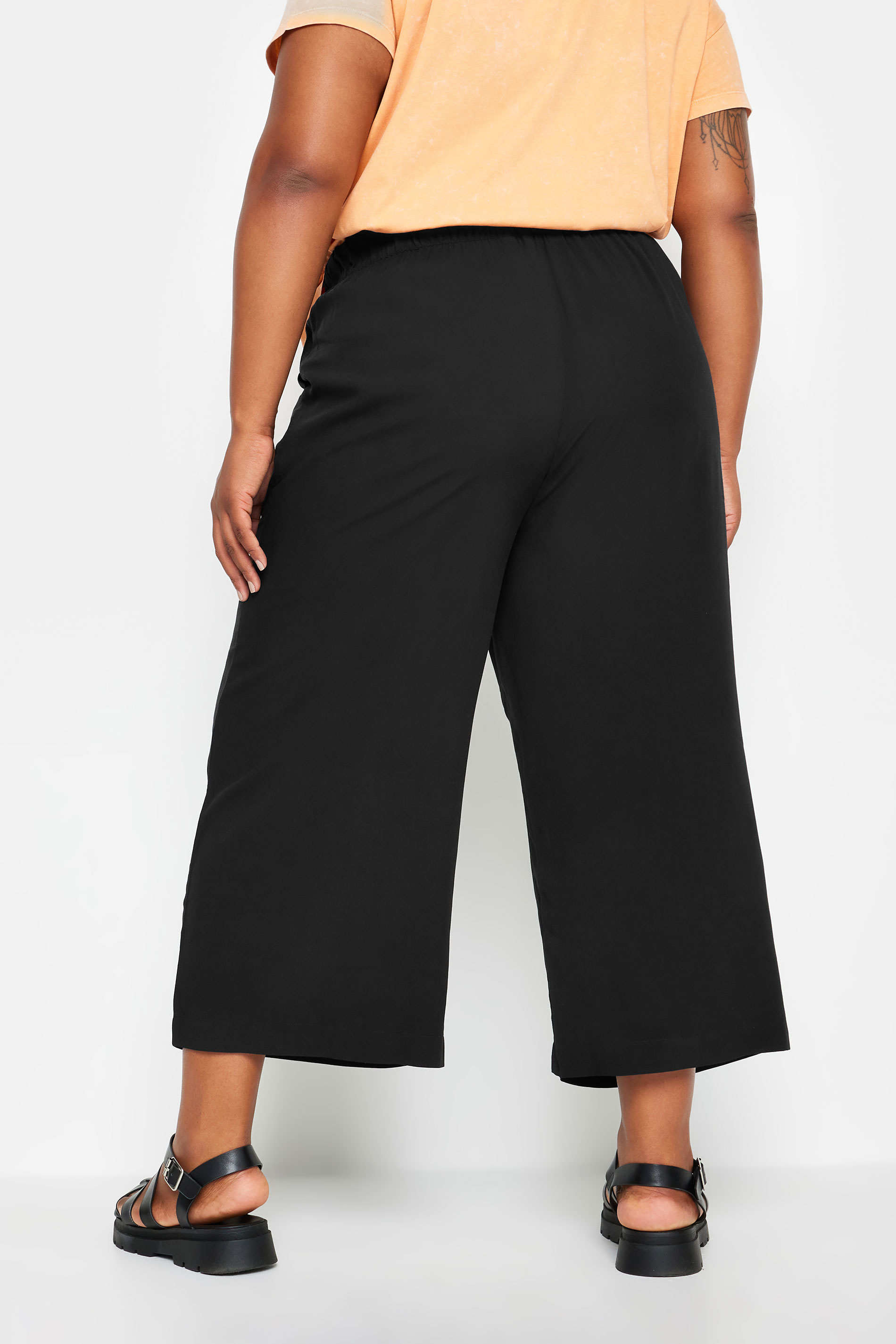 YOURS Plus Size Black Wide Leg Cropped Trousers | Yours Clothing 3