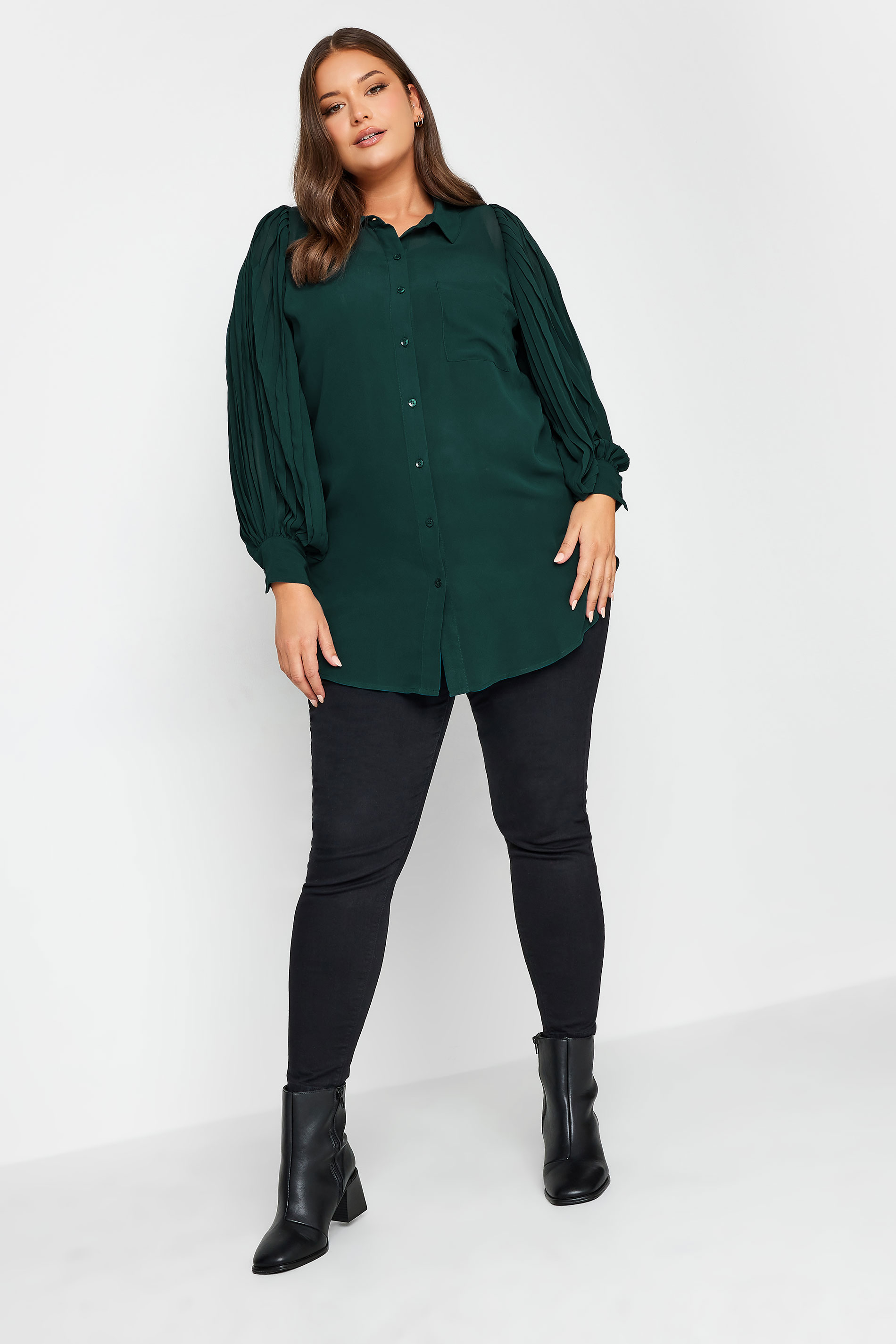 YOURS LONDON Plus Size Dark Green Pleat Sleeve Shirt | Yours Clothing 2