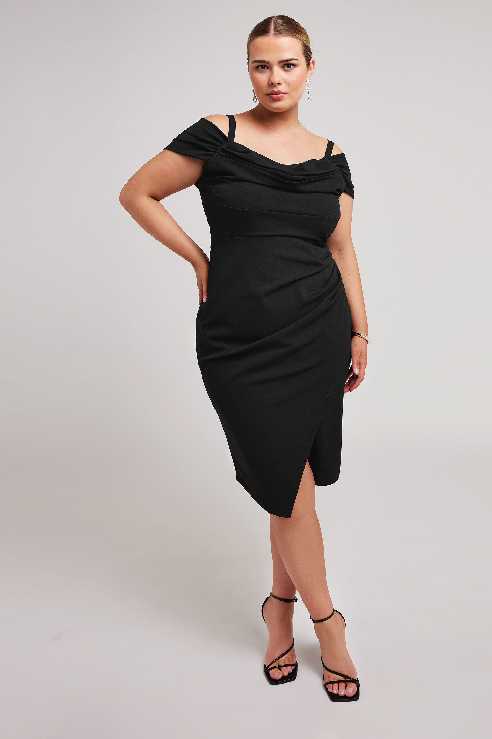 Yours London Curve Black Cold Shoulder Ruched Dress, Womens Curve & Plus Size, Yours London