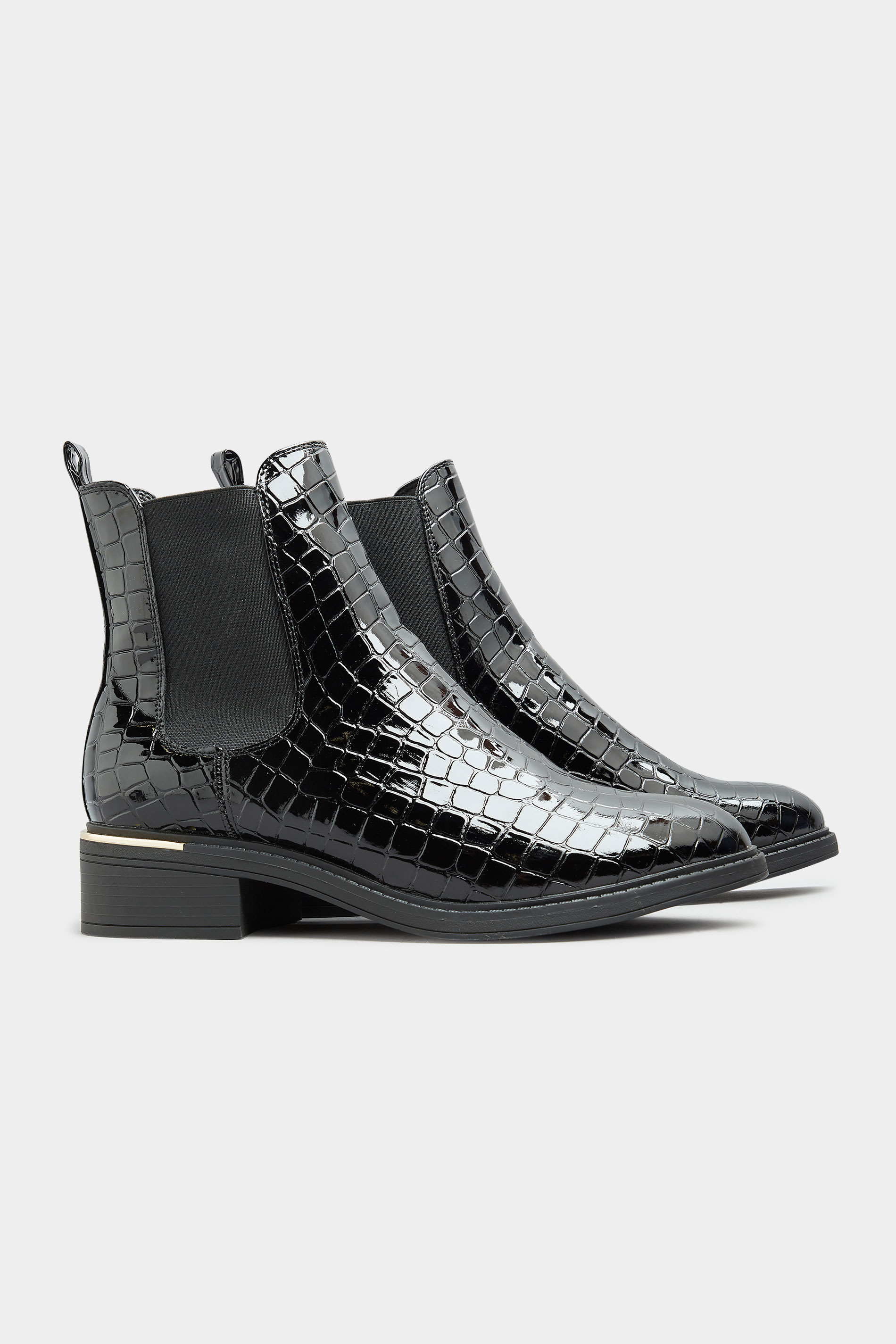 LIMITED COLLECTION Black Leather Look Heeled Chelsea Boots In Wide Fit_C.jpg