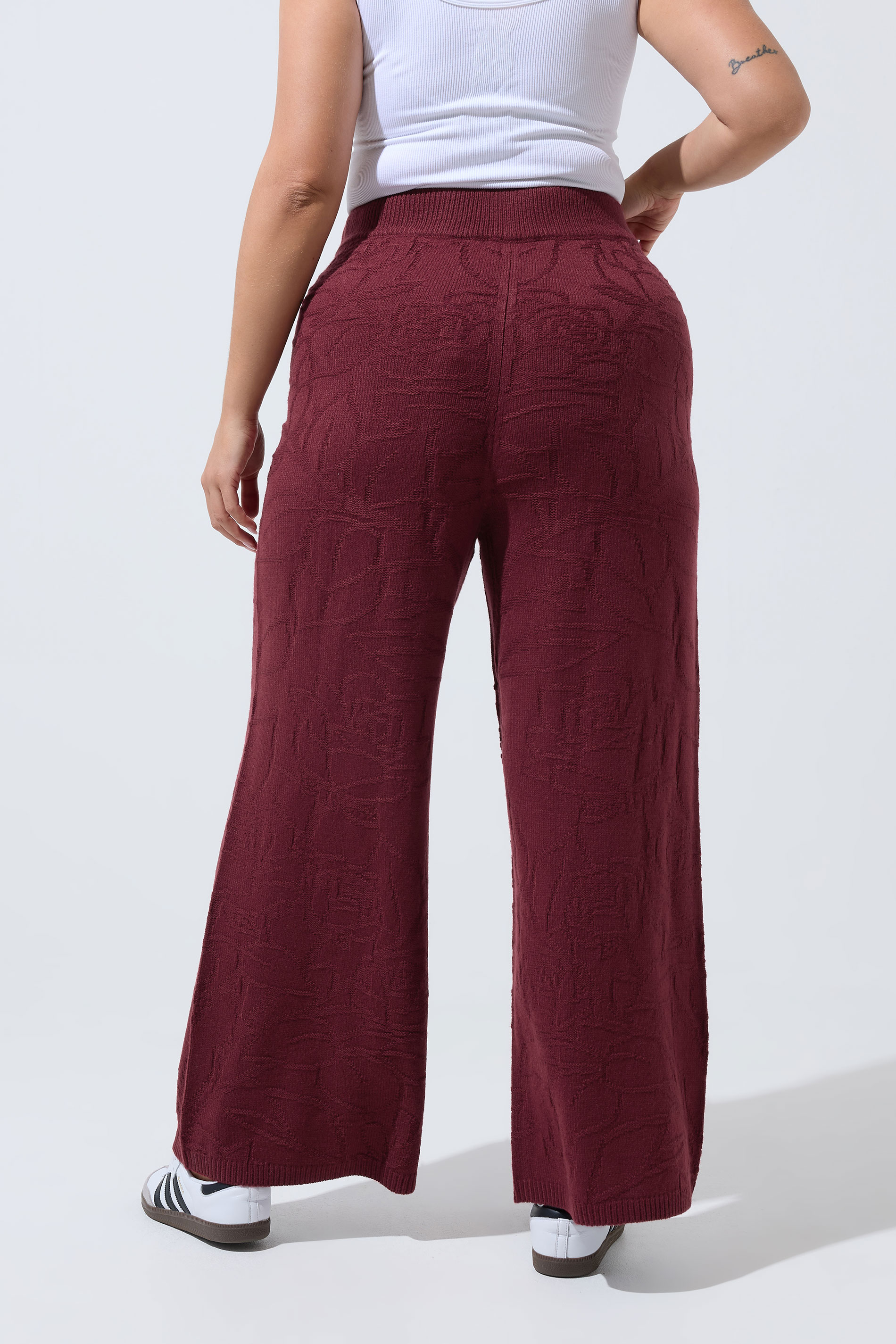 LIMITED COLLECTION Plus Size Red Rose Jacquard Trouser 2