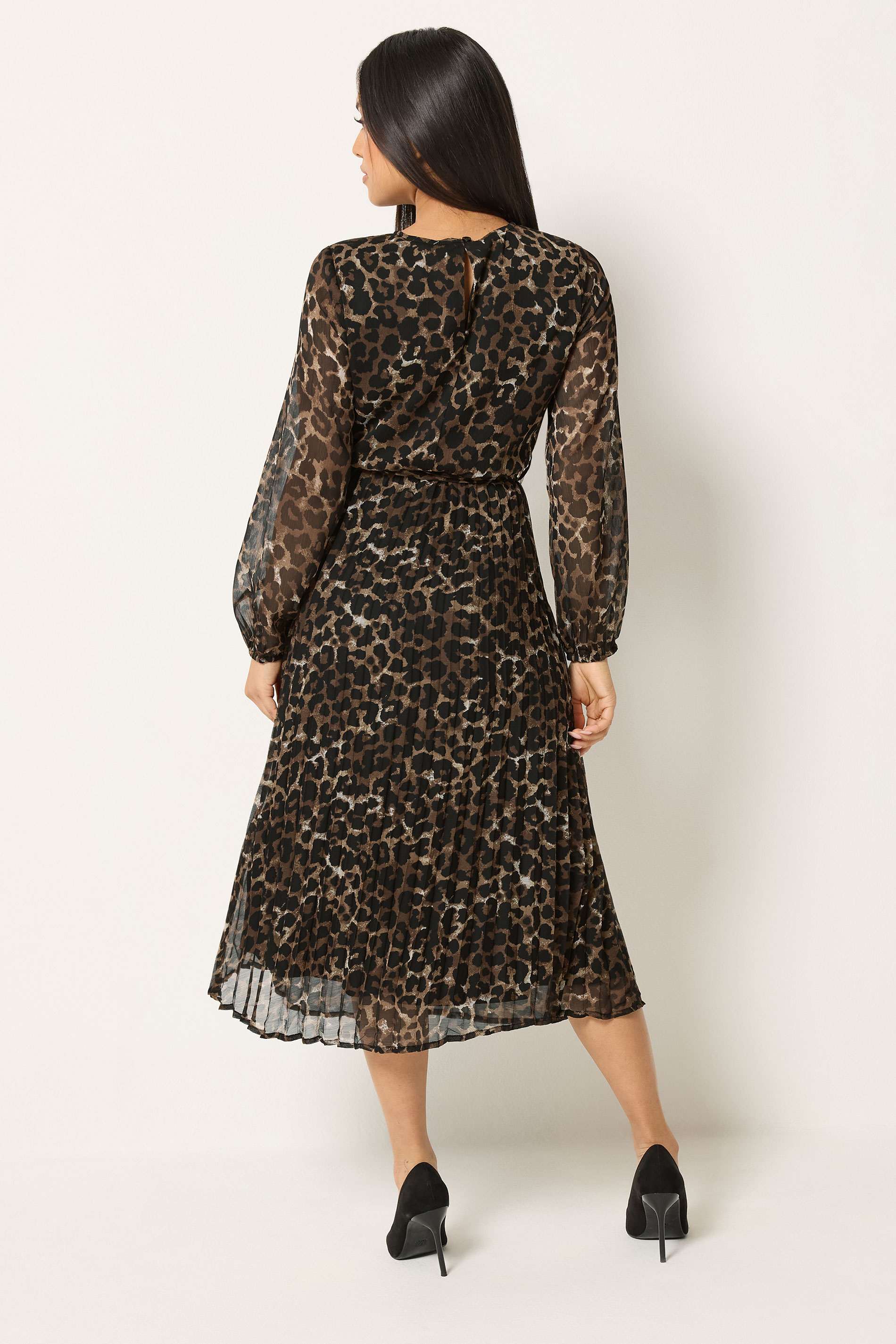 M&Co Petite Brown Leopard Print Pleated Chiffon Midi Dress | M&Co 2