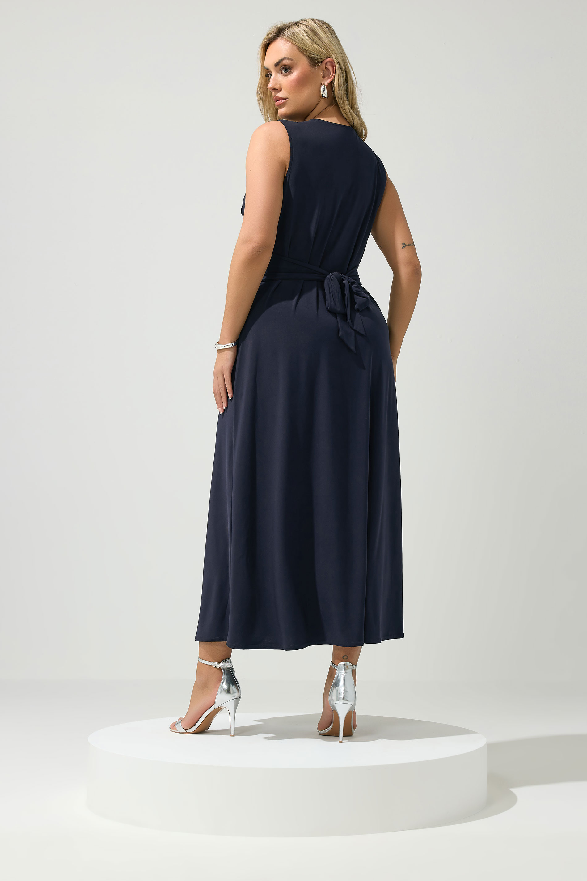 YOURS LONDON Plus Size Navy Blue Knot Detail Dress | Yours Clothing 2