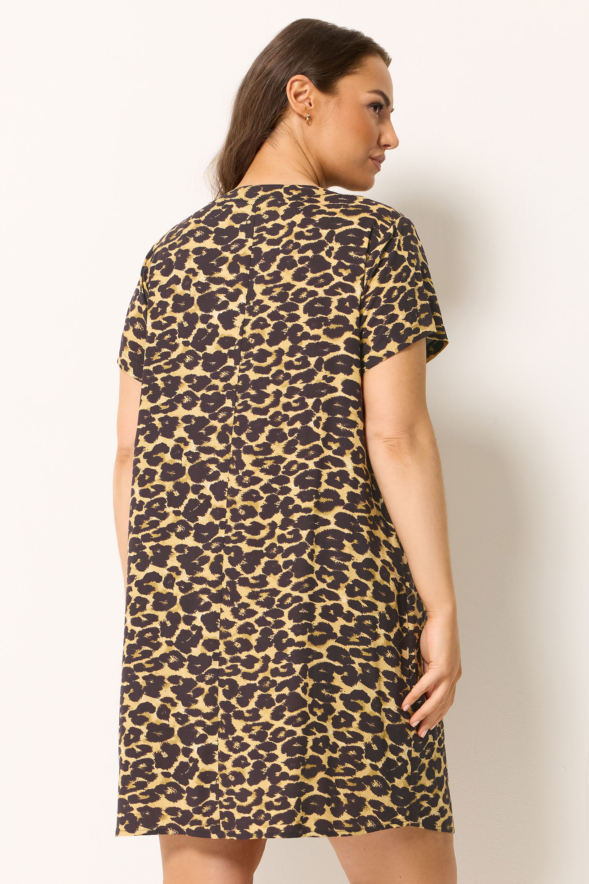 YOURS Plus Size Black Leopard Pleat Front Dress | Yours Clothing 2