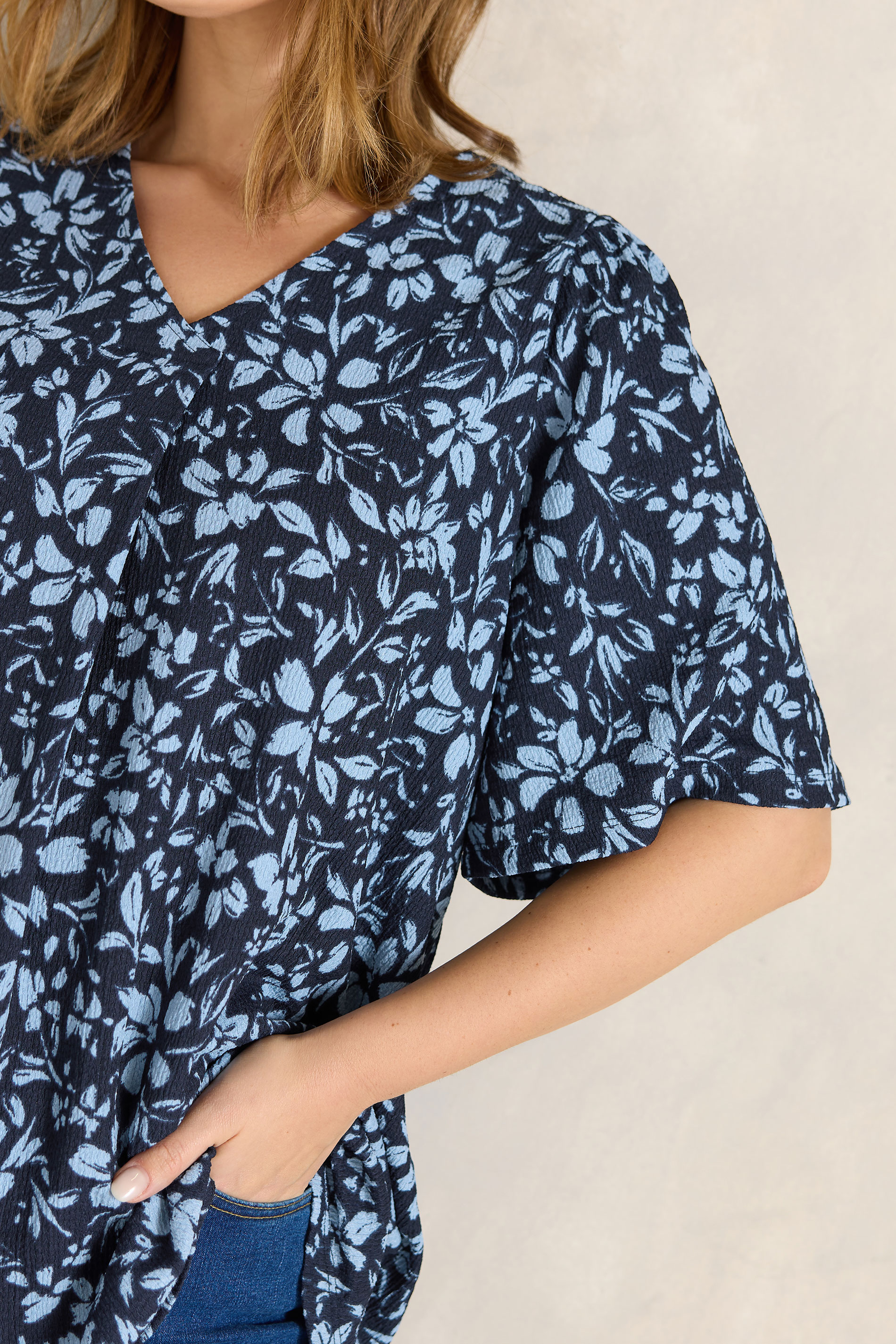 EVANS Plus Size Blue Floral Print Pleat Front Top | Evans 5