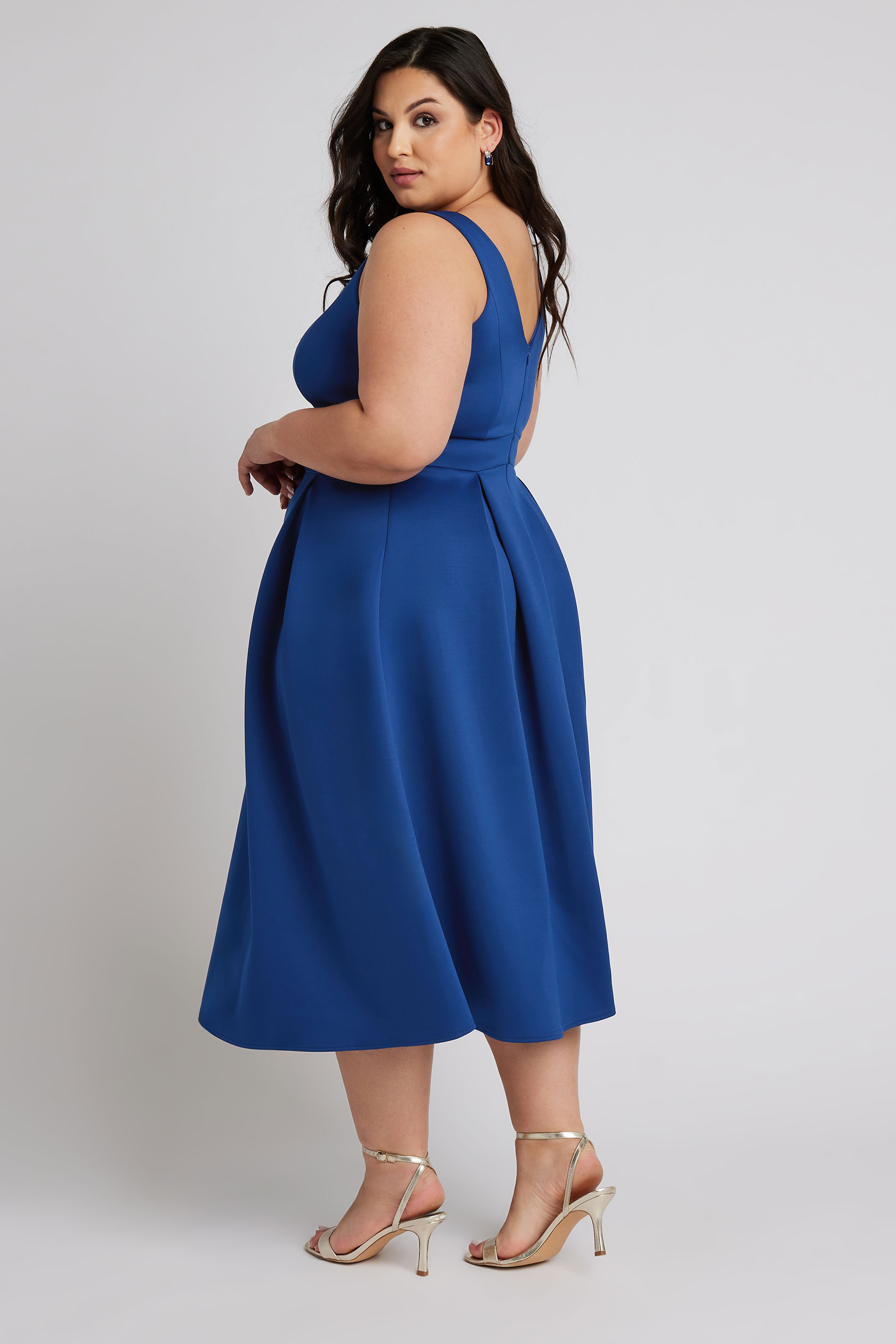 YOURS LONDON Plus Size Blue Pleat Dress | Yours Clothing 3