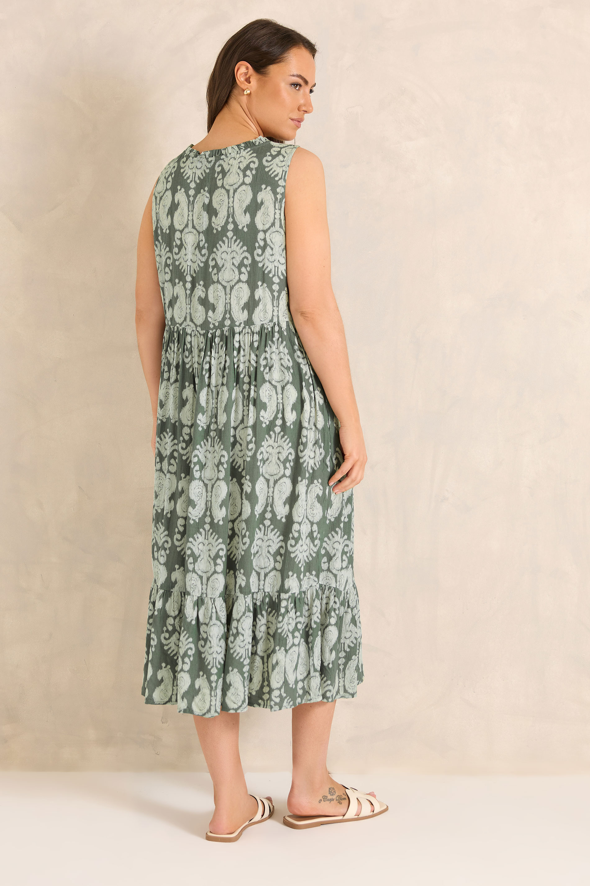EVANS Plus Size Green Abstract Print Tie Neck Maxi Dress | Evans 4
