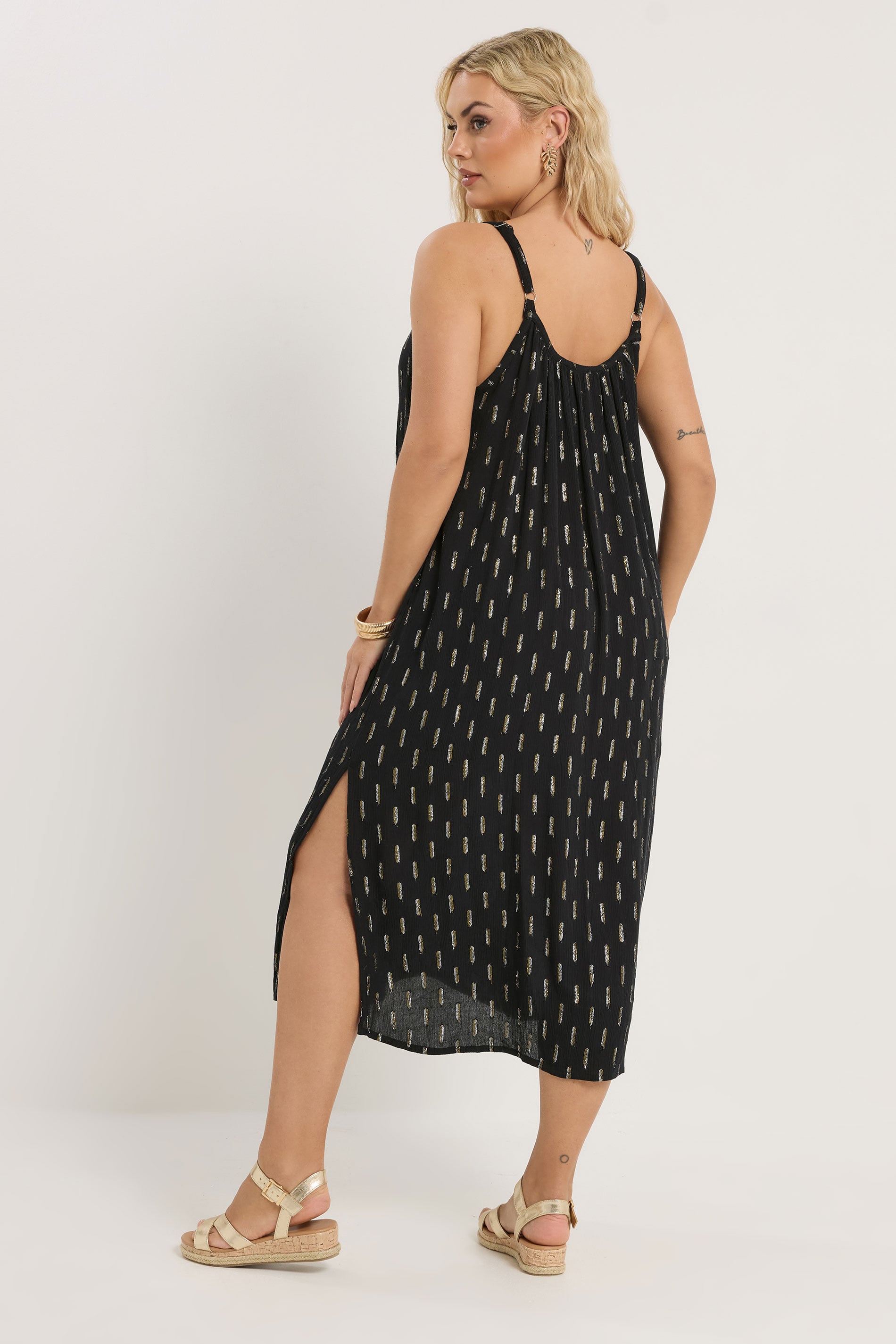 YOURS Plus Size Black Crinkle Metallic Midi Dress | Yours Clothing 5