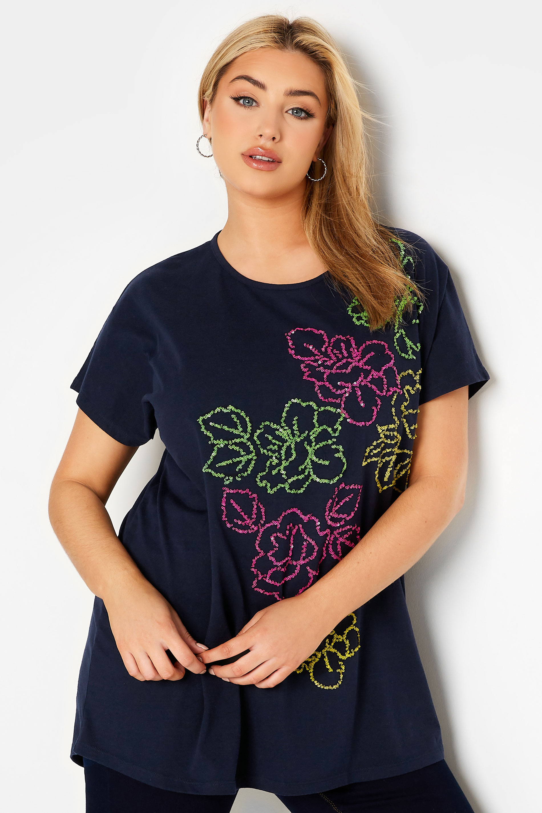 Grande taille  Tops Grande taille  T-Shirts | T-Shirt Bleu Marine Design Floral en Sequins - AD40592