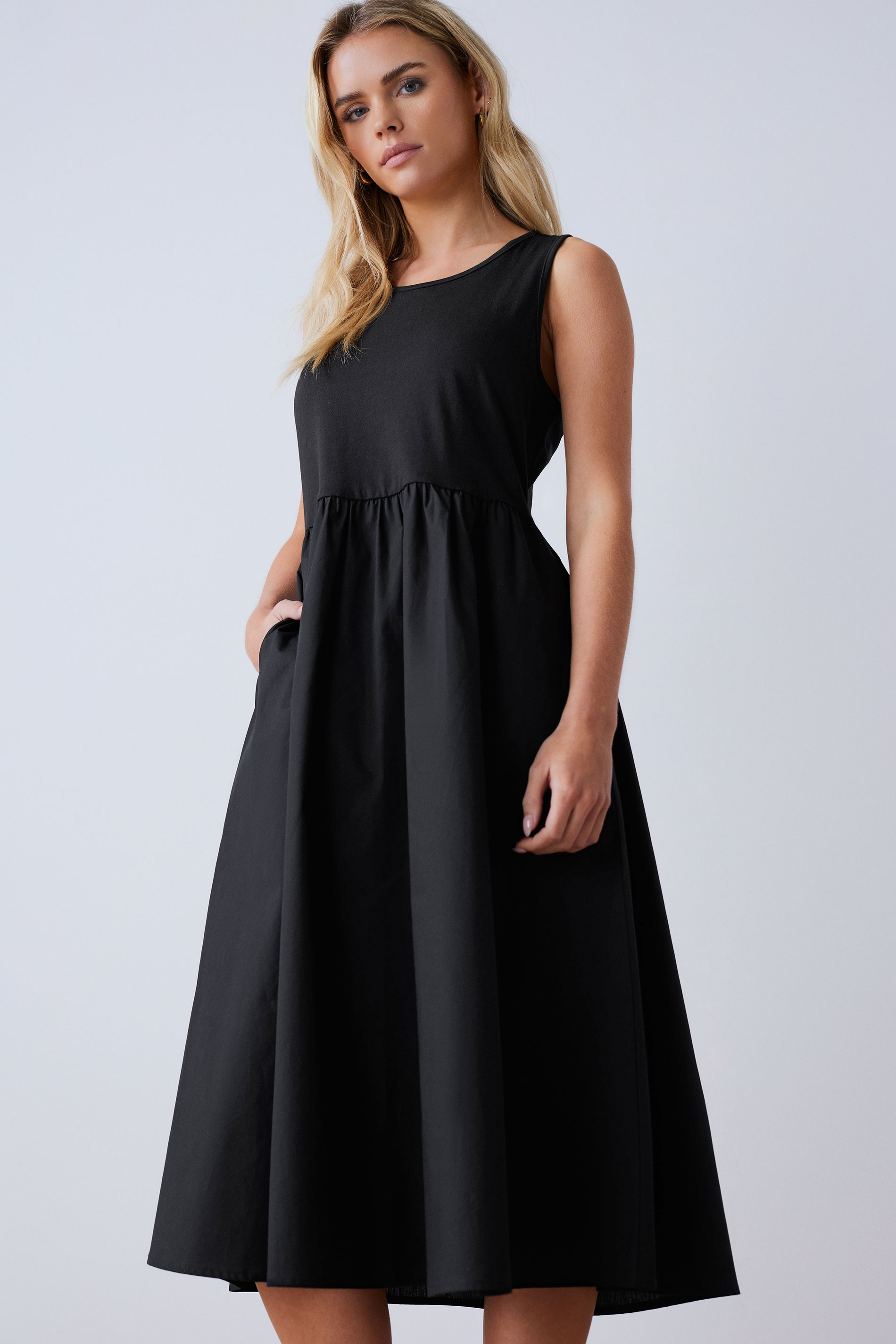 https://cdn.yoursclothing.com/Images/ProductImages/98fec2ca-8013-48_520714_L1.jpg