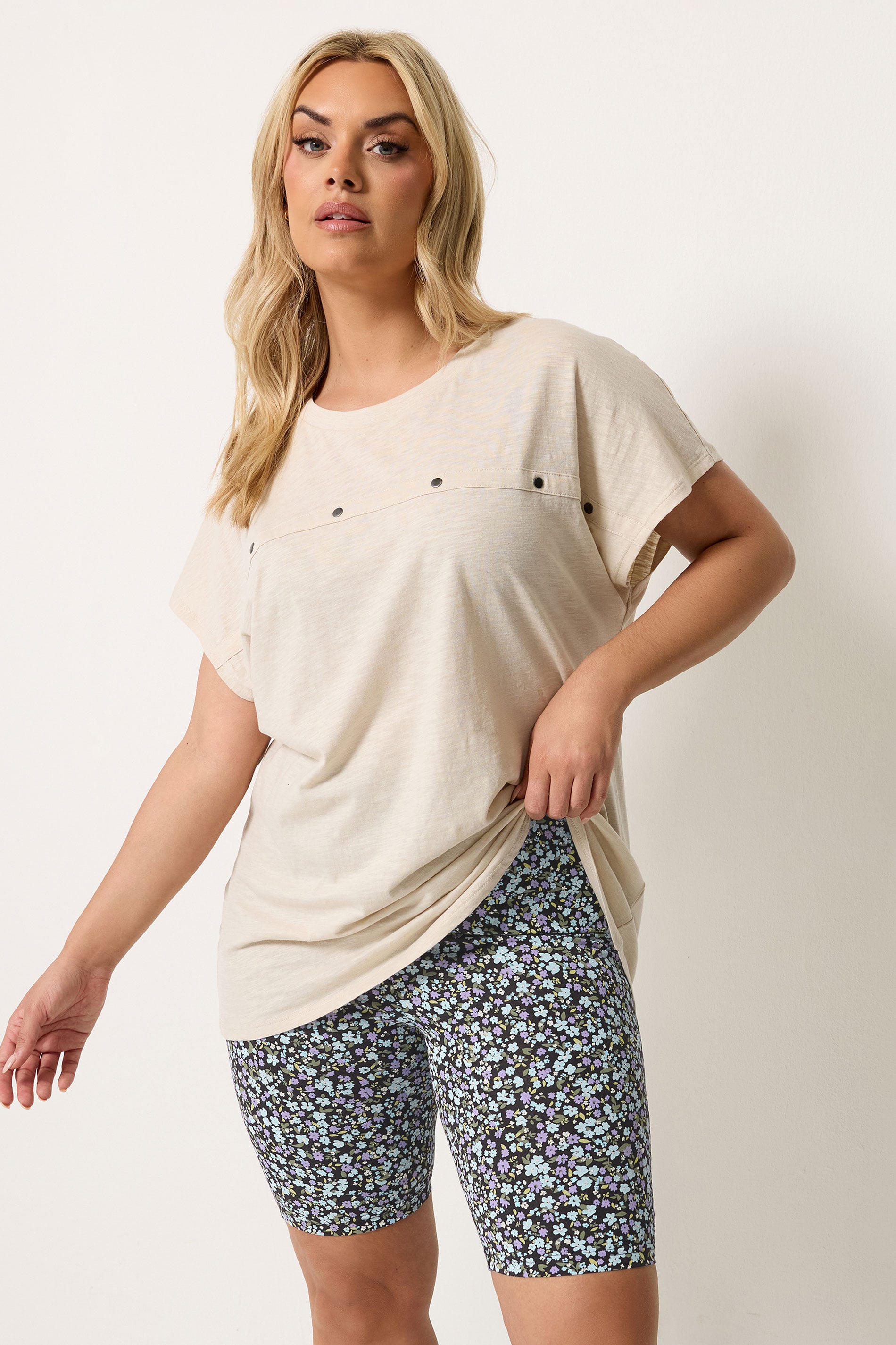 YOURSET 2 PACK Plus Size Black Ditsy Floral Cycling Shorts | Yours Clothing 2