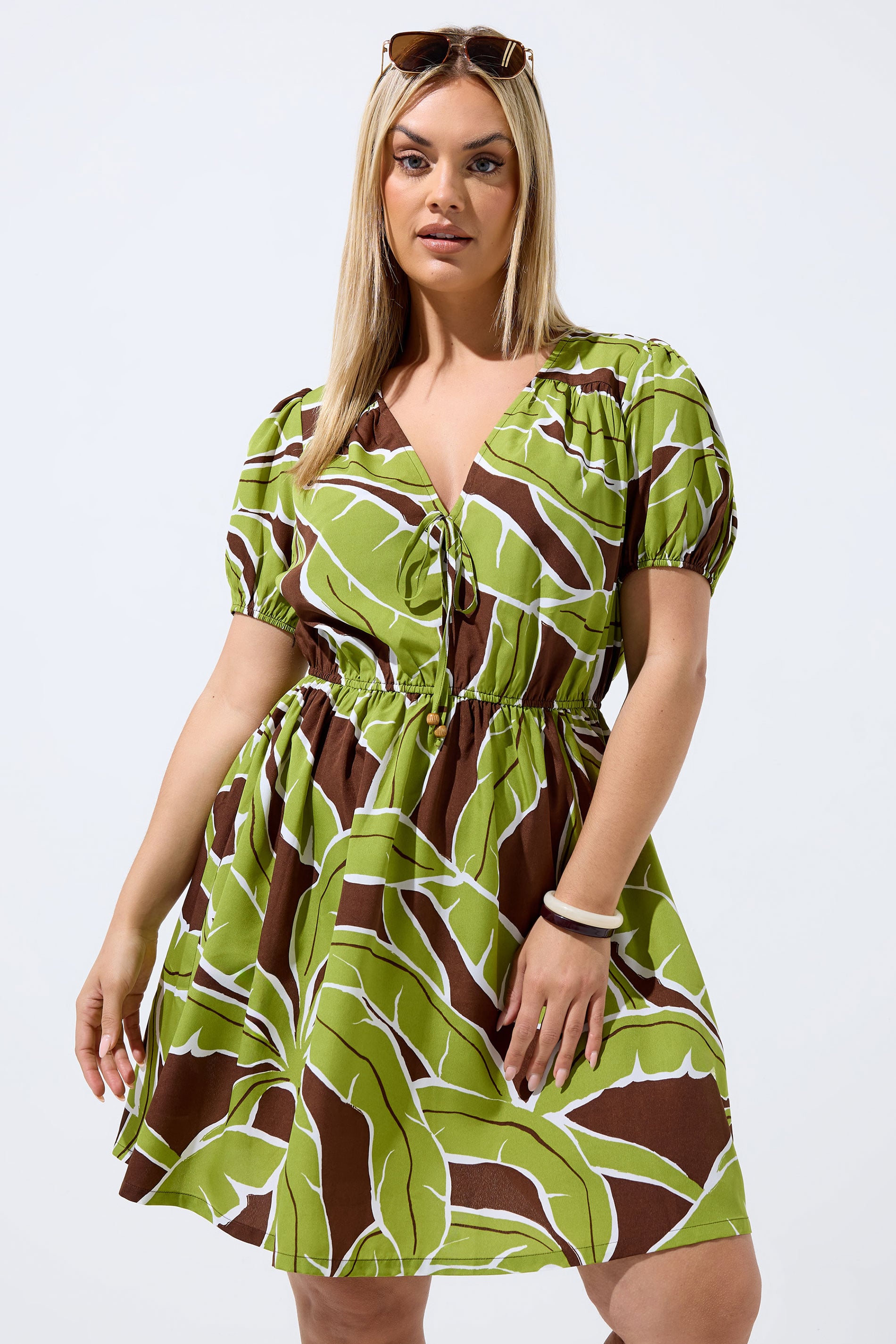 LIMITED COLLECTION Plus Size Green Palm Leaf Mini Dress | Yours Clothing 3